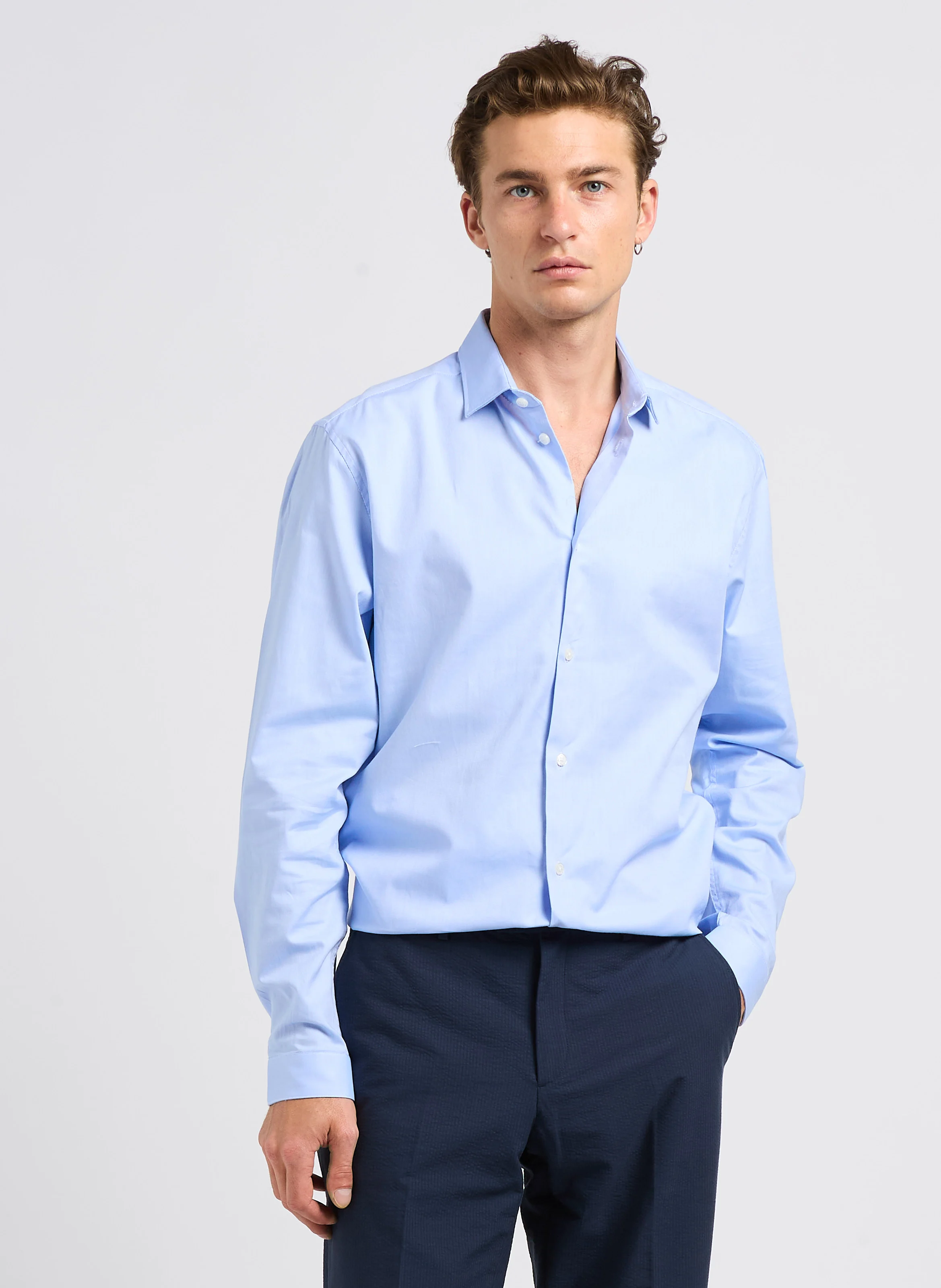 KUGAN - Chemise col classique slim-fit en coton | Bleu