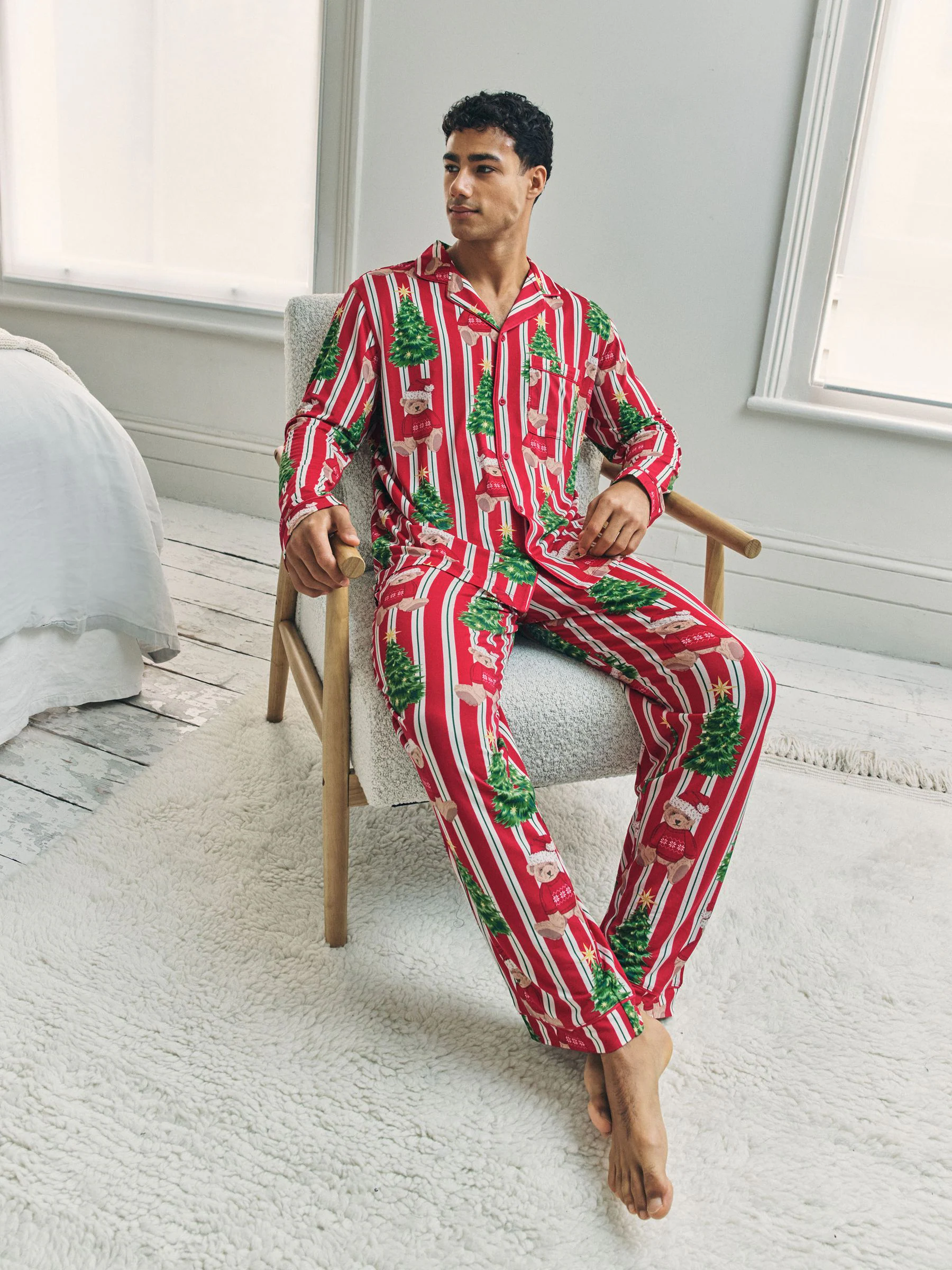 Chelsea Peers lange kerstpyjama met teddybeer en strepen
