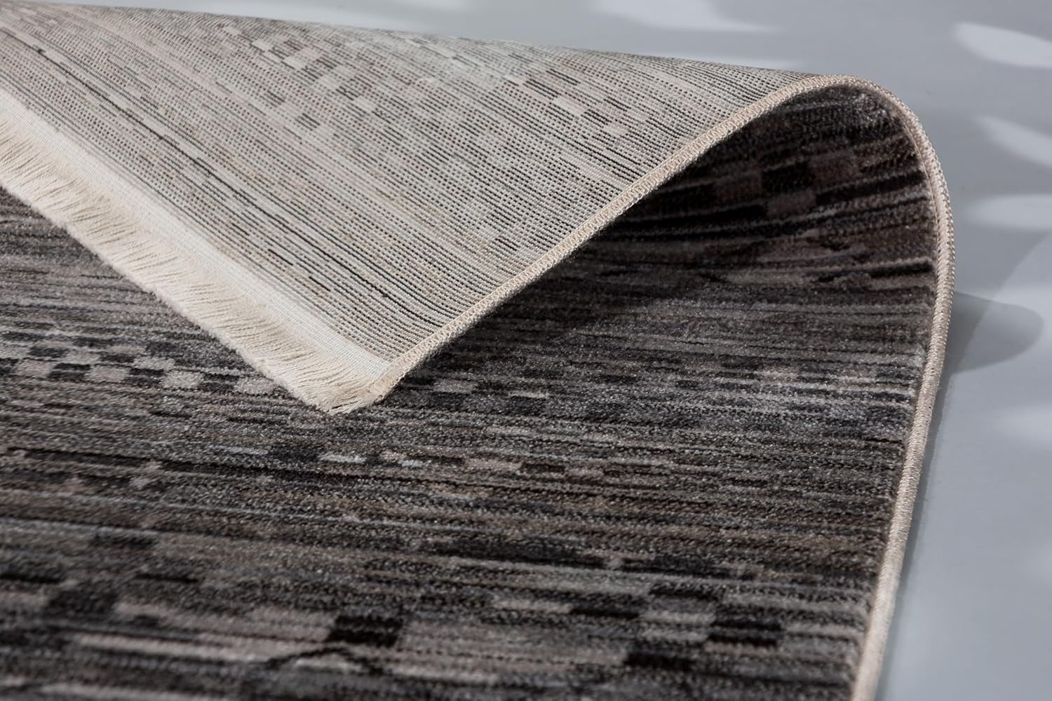 Schöner Wohnen Kollektion Teppich Wohnzimmer Schlafzimmer Esszimmer - Mystik - Kurzflorteppich pflegeleicht - Design Teppiche modern - dunkelgrau 70 x 140 cm