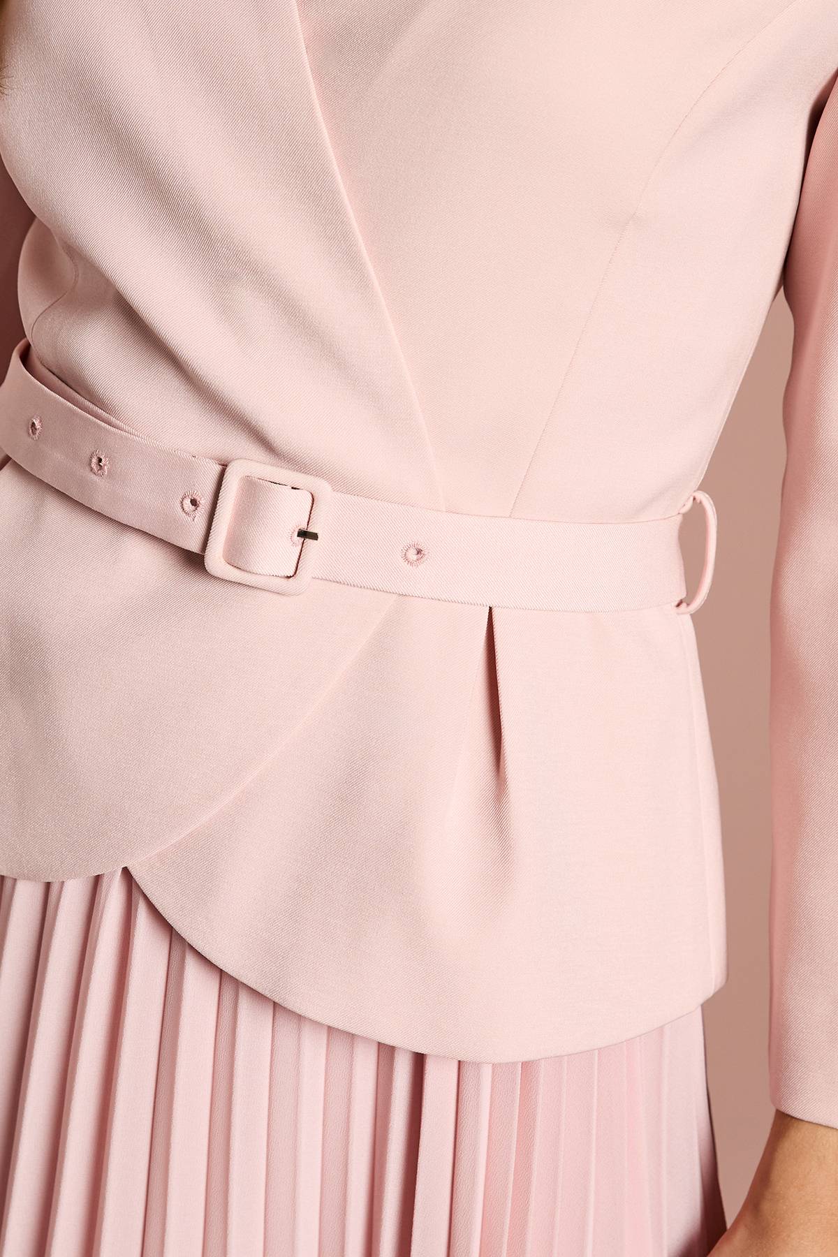 Coast Robe Midi Plissée à Manches Longues et Corsage en Crêpe