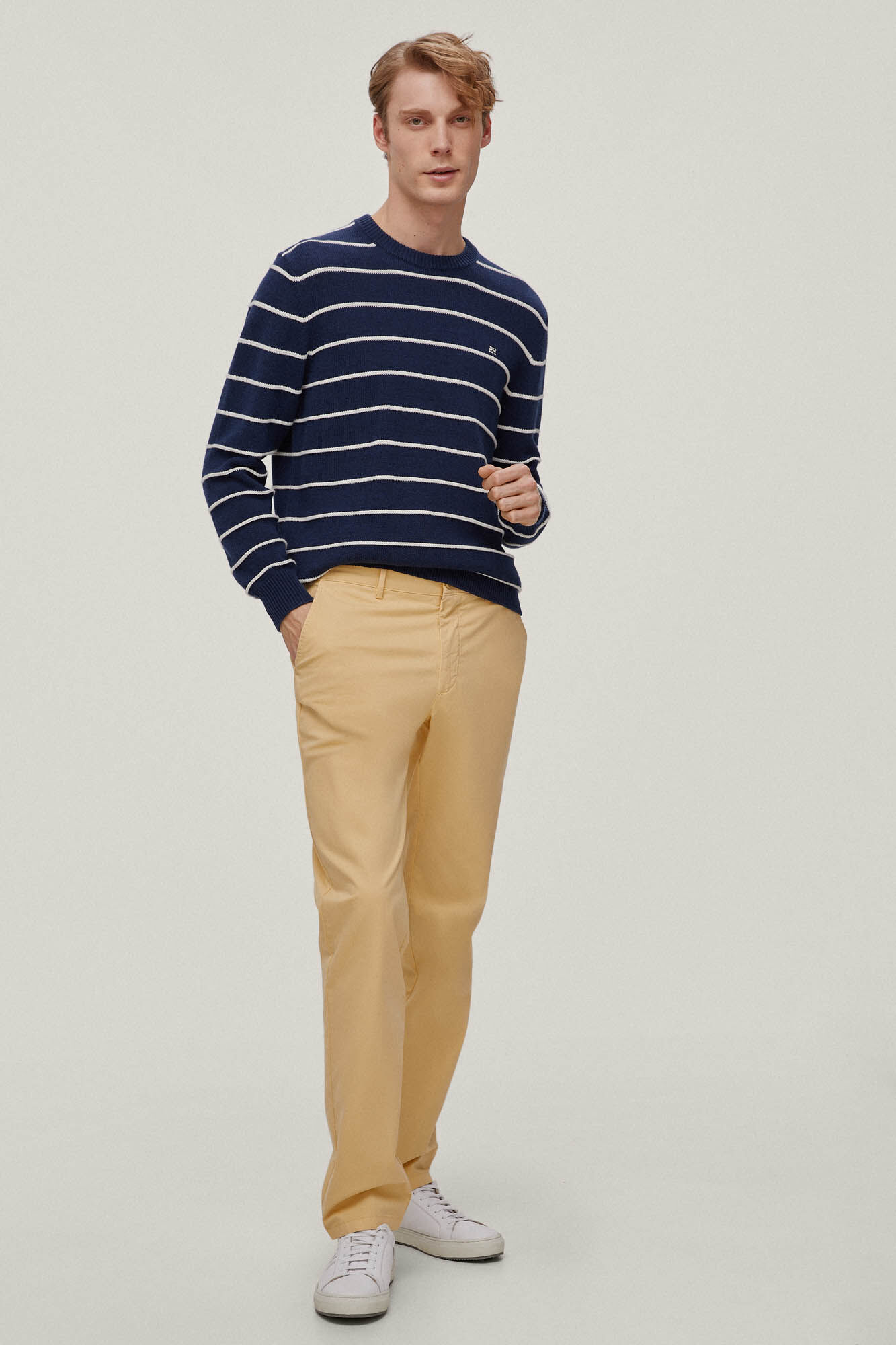 Calça chinesa Regular Light Premium Flex - Amarela