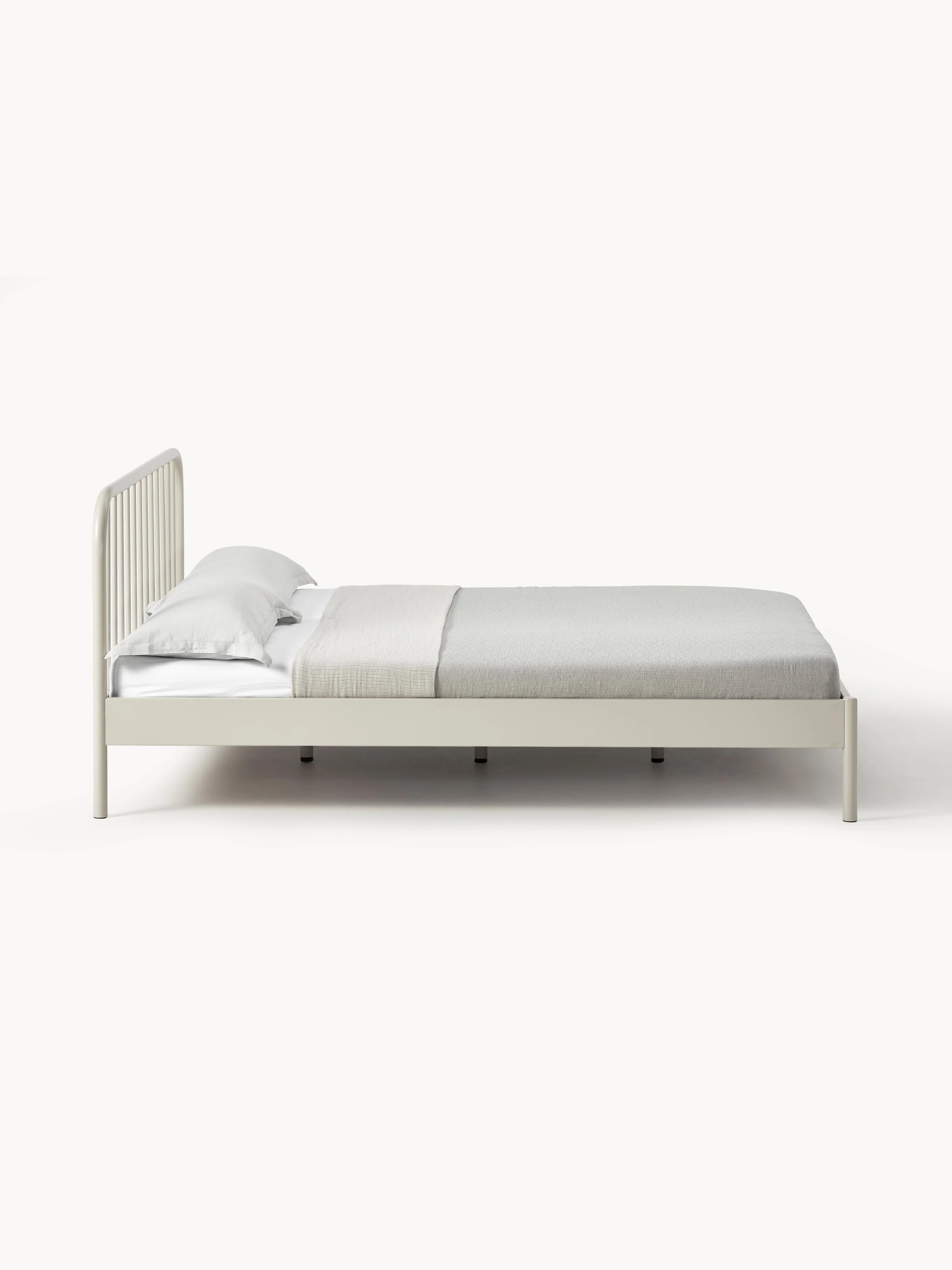 Metalen bed Sanna