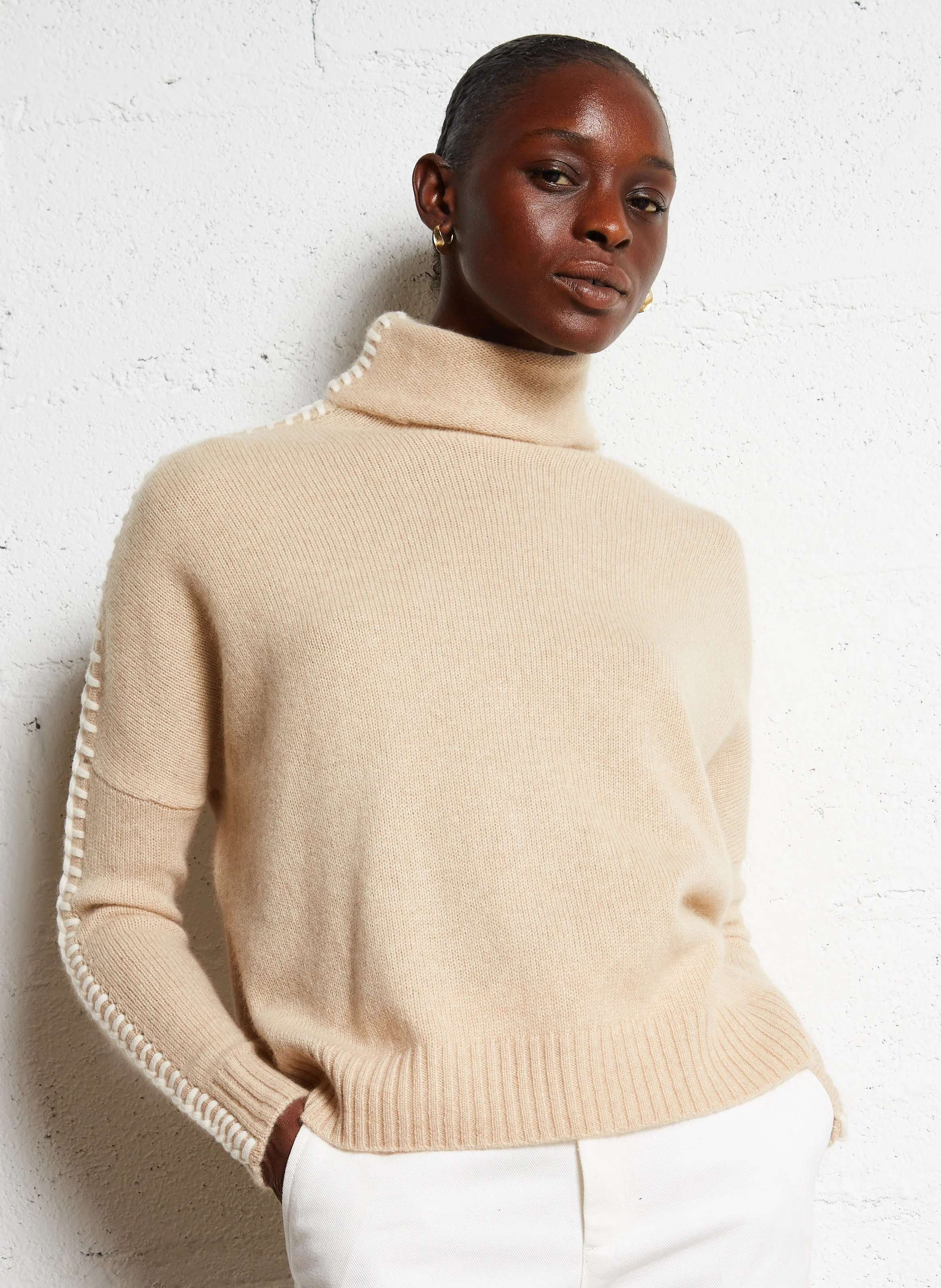 THEA - Col roulé ample en cachemire | Beige