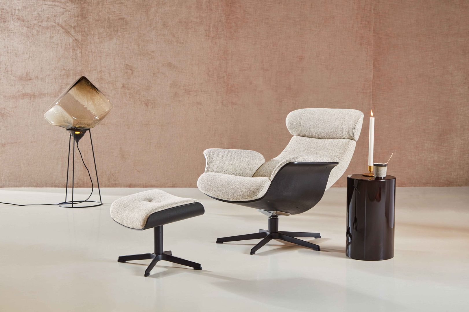 Eijerkamp Collectie   Time-Out Beige Relaxfauteuil + Hocker