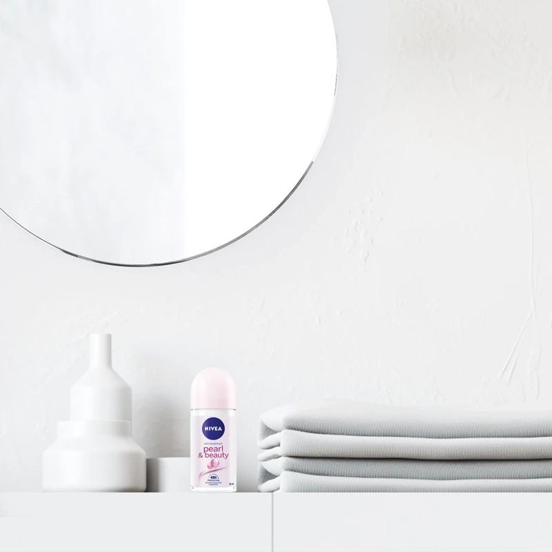 Nivea Pearl & Beauty Female Roll-on 50 ml