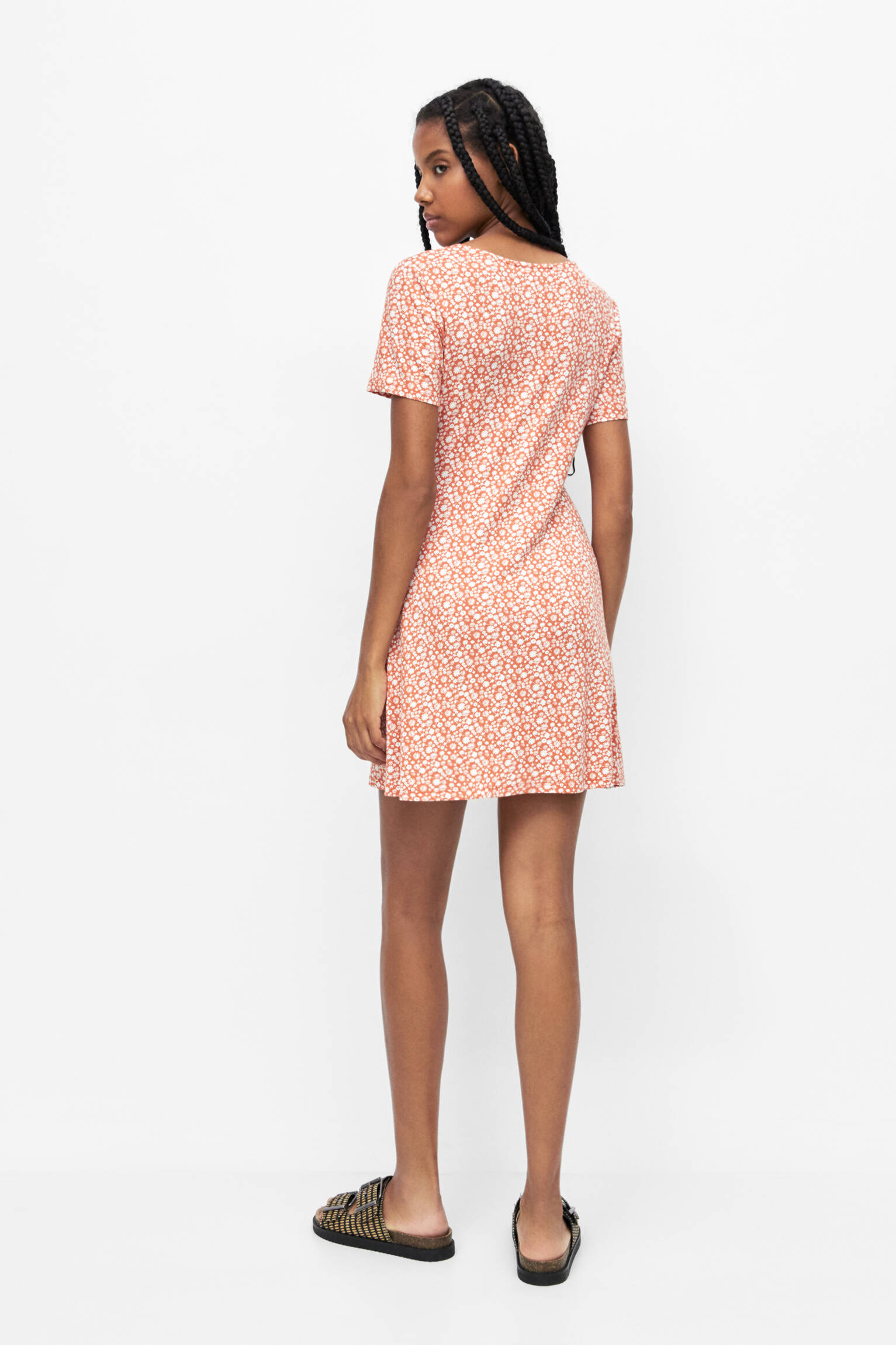 VESTIDO CURTO FLORAL - AZULEJO