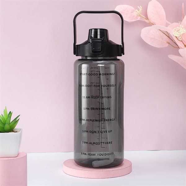 2 liters motivationsflaske med skema & tidspunkter