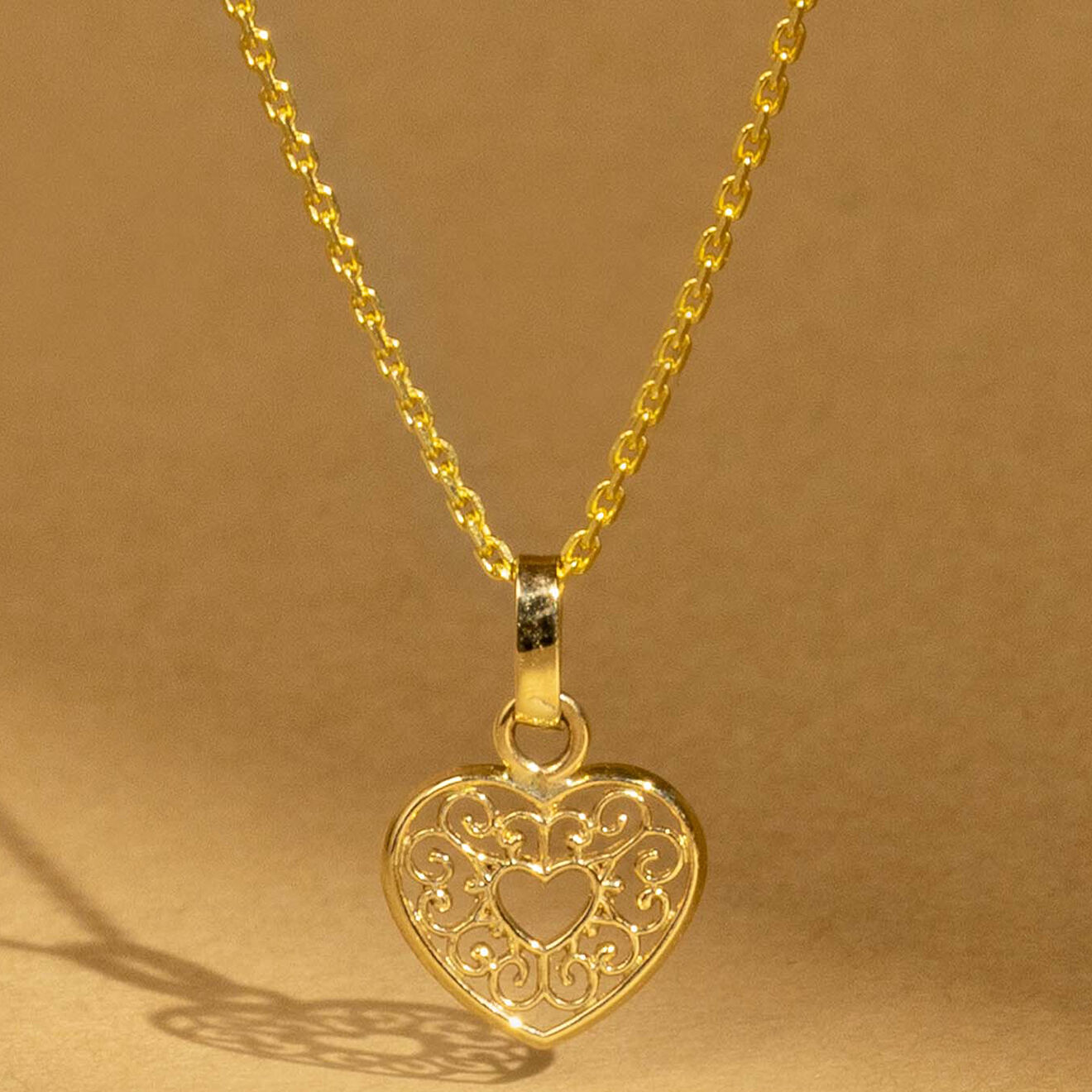 Instant d'Or Pendentif Coeurs Arabesque or jaune