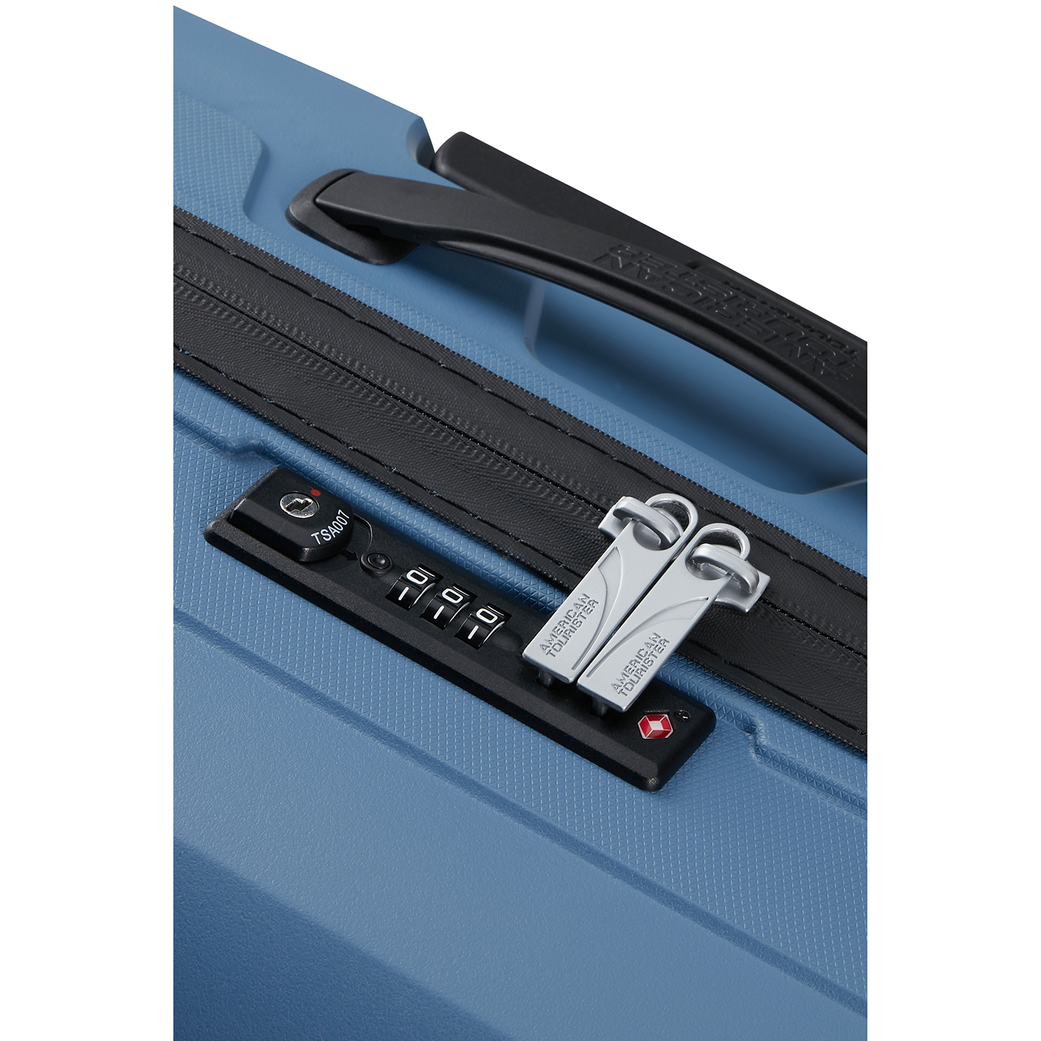 American Tourister Airconic Spinner 67 coronet blue