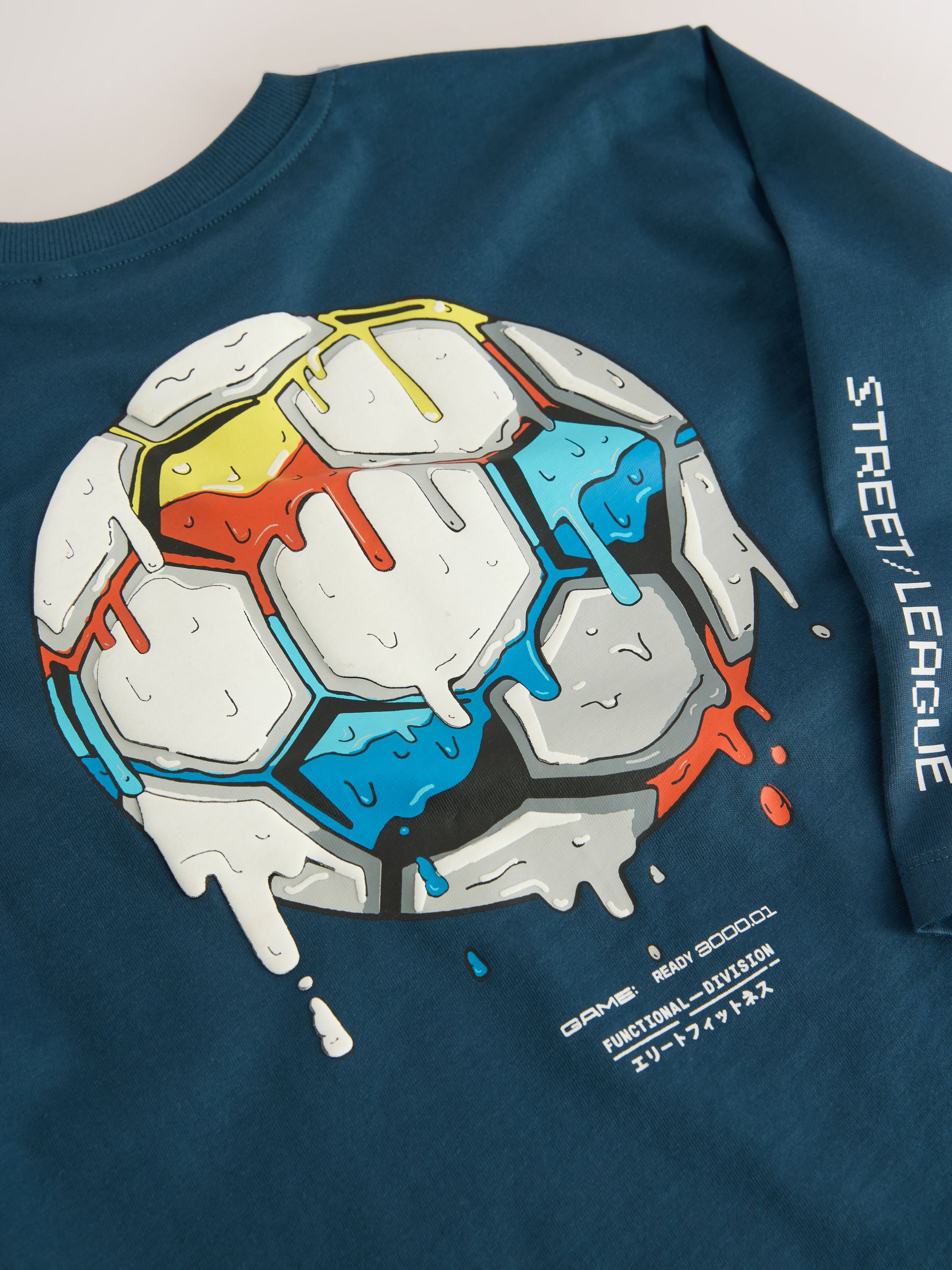 Middelblauw voetbal - Relaxed Fit Graphic Long Sleeve Cotton T-Shirt (3-16yrs)