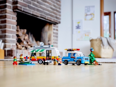 LEGO Familievakantie met caravan (31108)