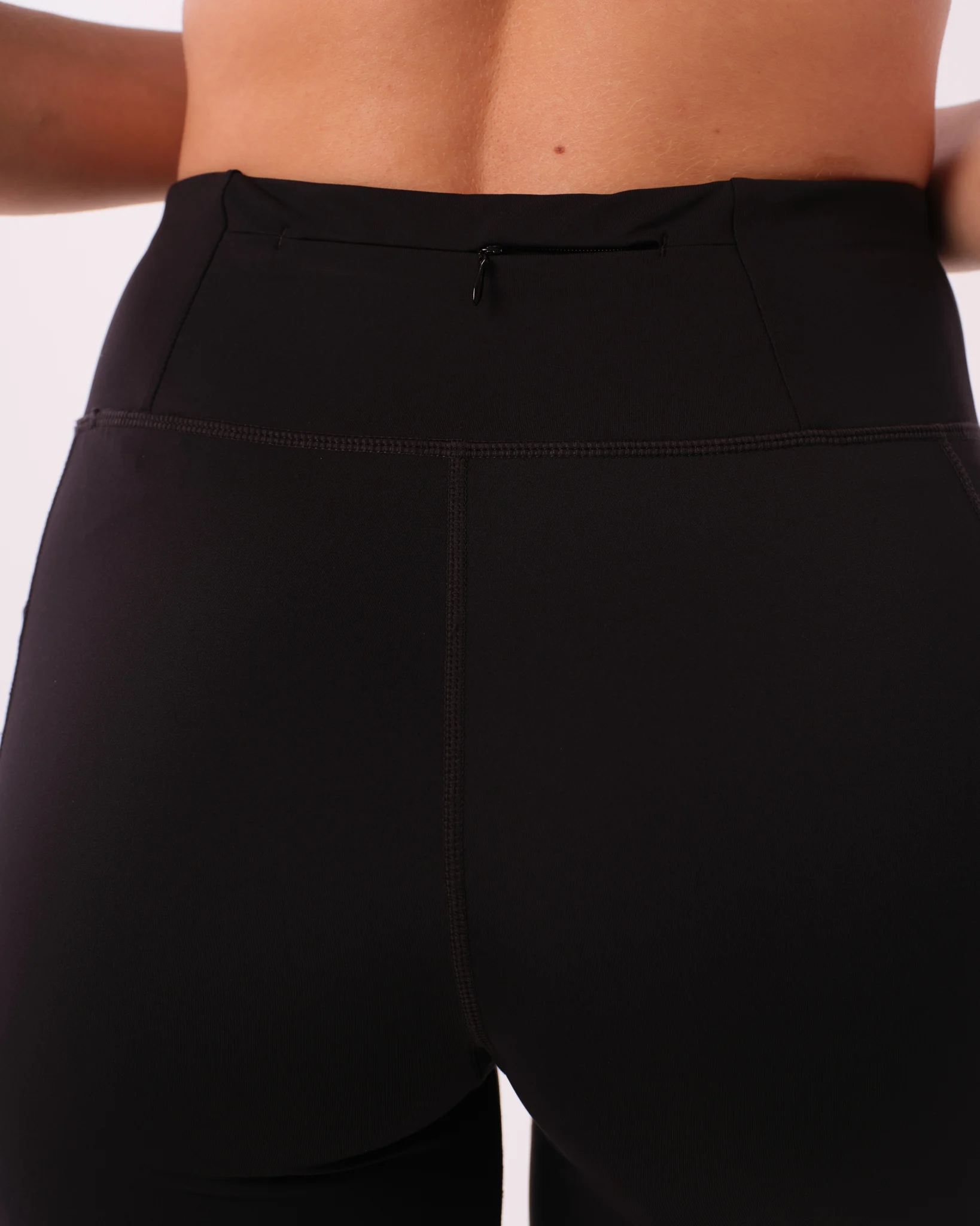 LEVITY Radical Run Pocket Shorts Black Beauty