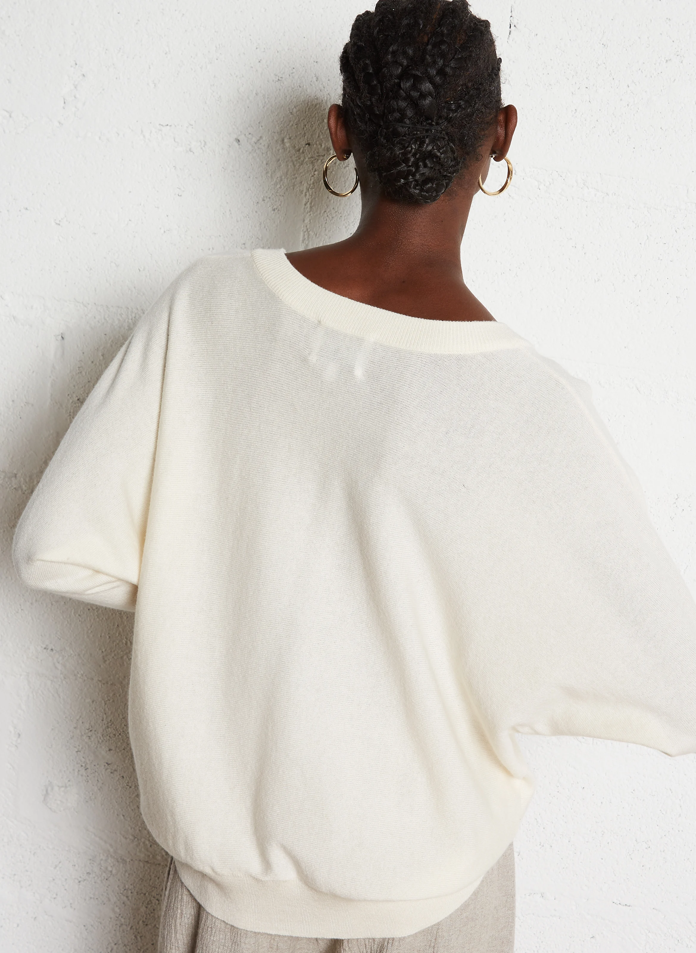 LINE - Pull oversize col V en cachemire | Blanc