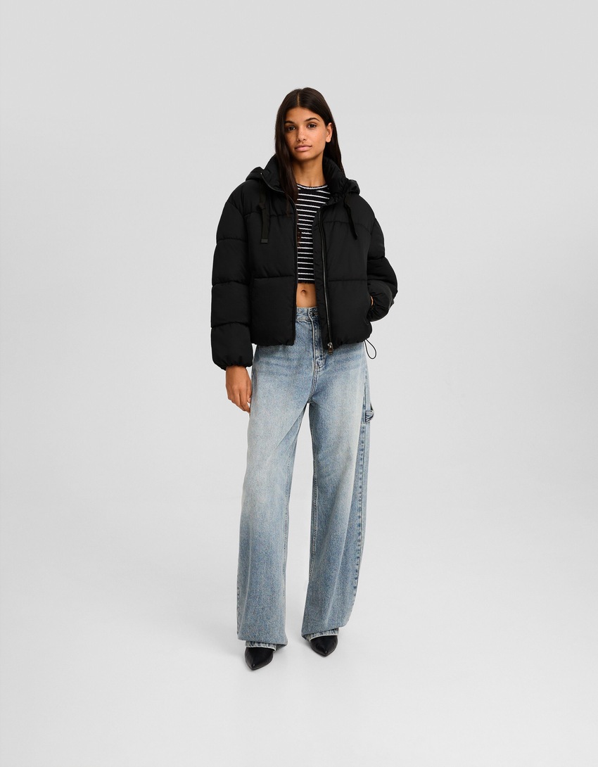 Jaqueta puffer oversized com capuz