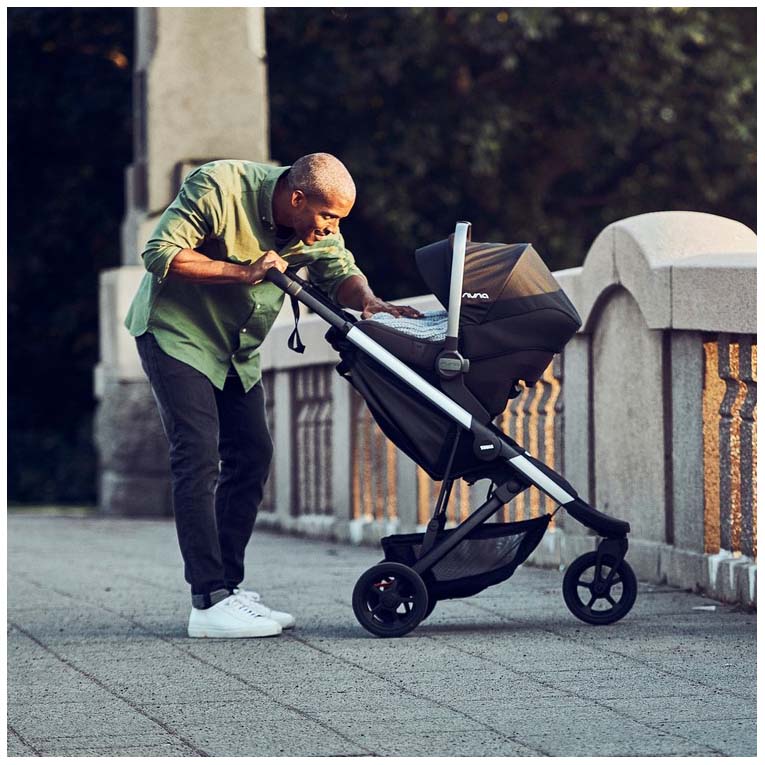 Thule Spring maxi-cosi adapter Black