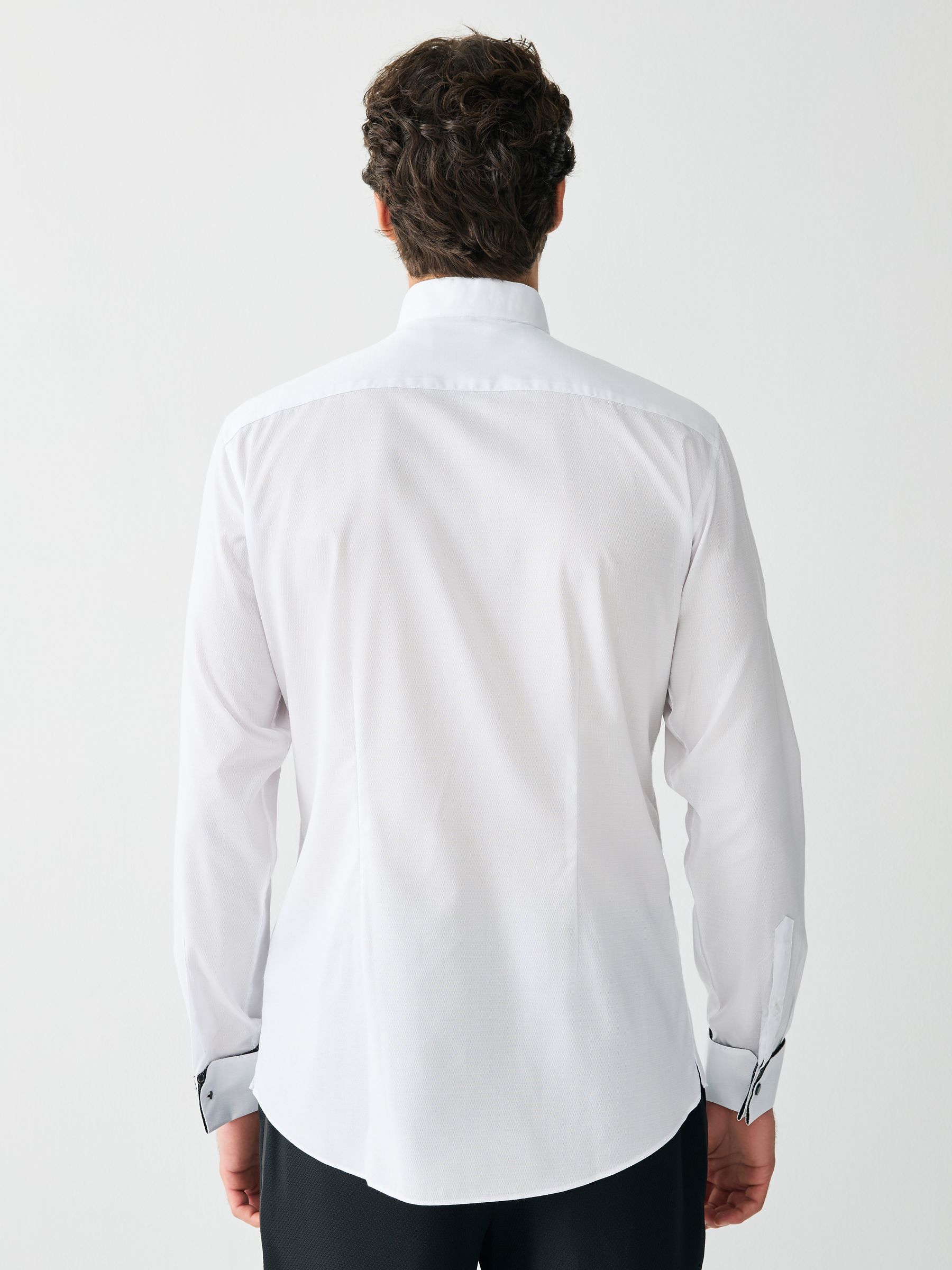 Wit - Slim Fit - Textured Wing Collar Dress Shirt