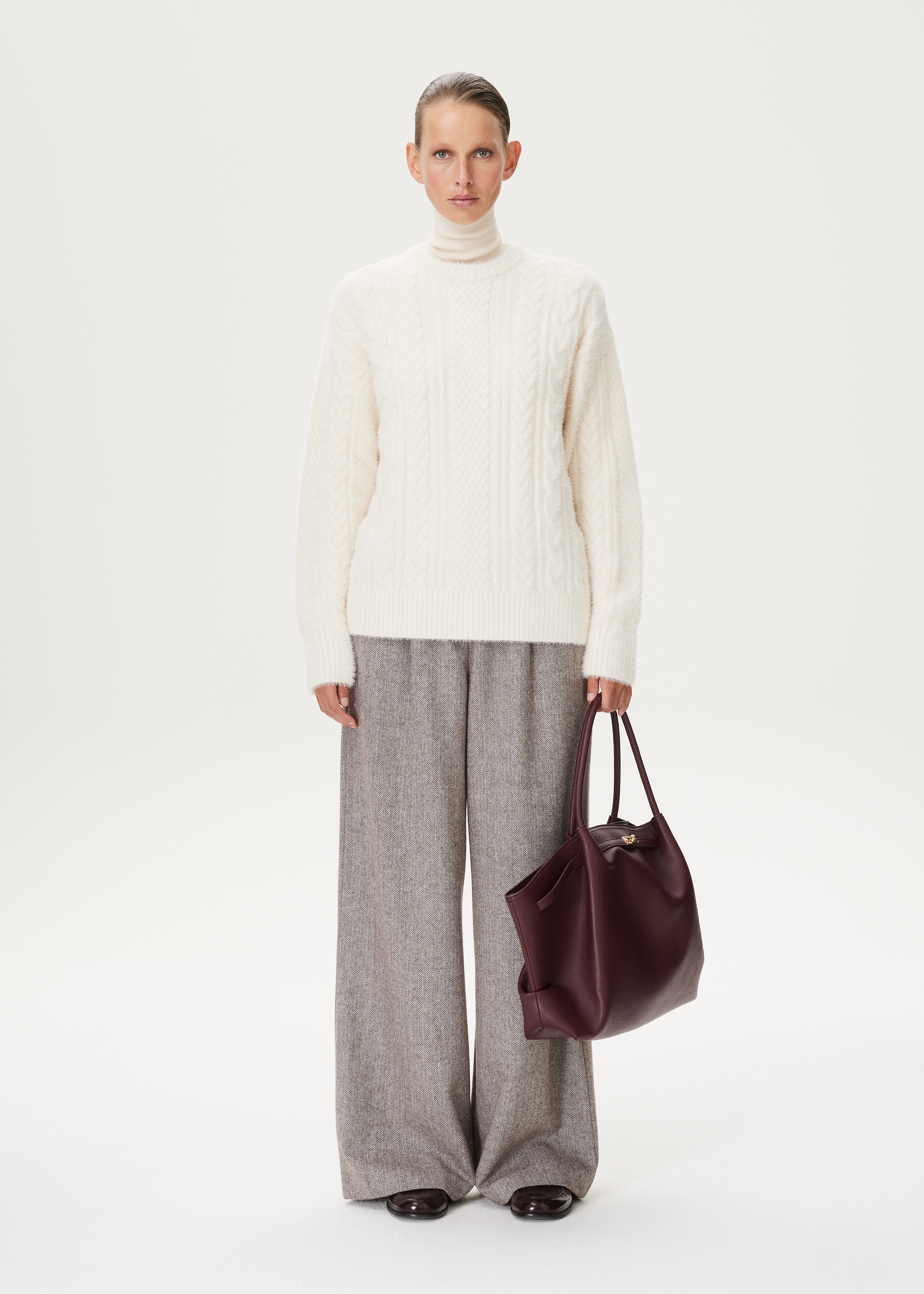 Gebreid oversized kabeltrui