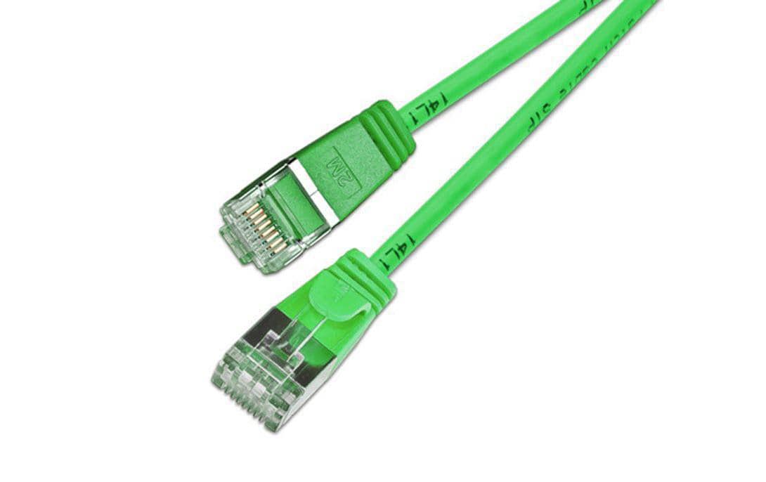 Slimpatchkabel RJ-45 - RJ-45, Cat 6, U/FTP, 15 m, GrünGeschirmtes Cat 6 Twisted-Pair-Kabel (U/FTP) mit Klinkenschutz