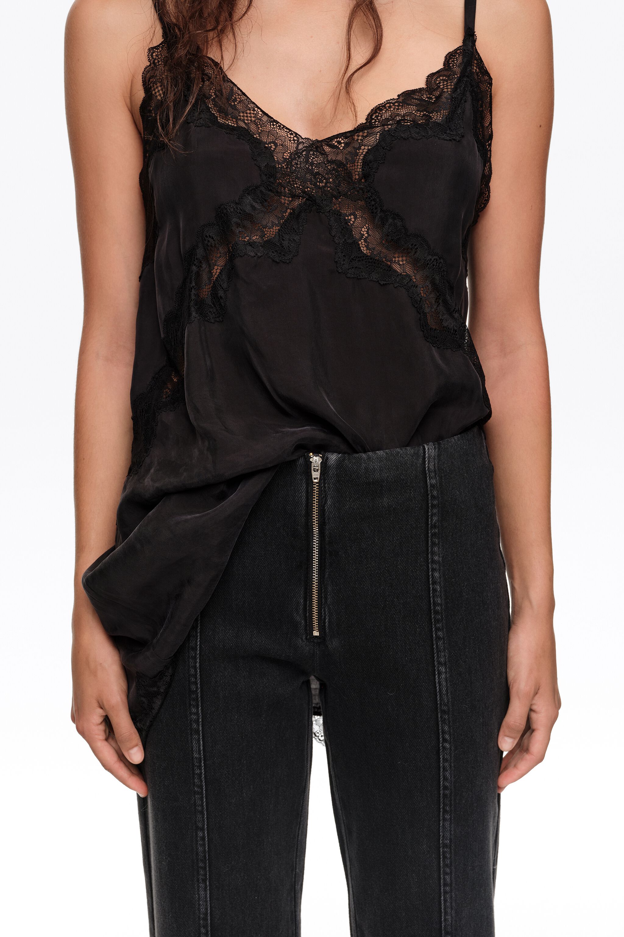 Calça jeans preta cropped reta