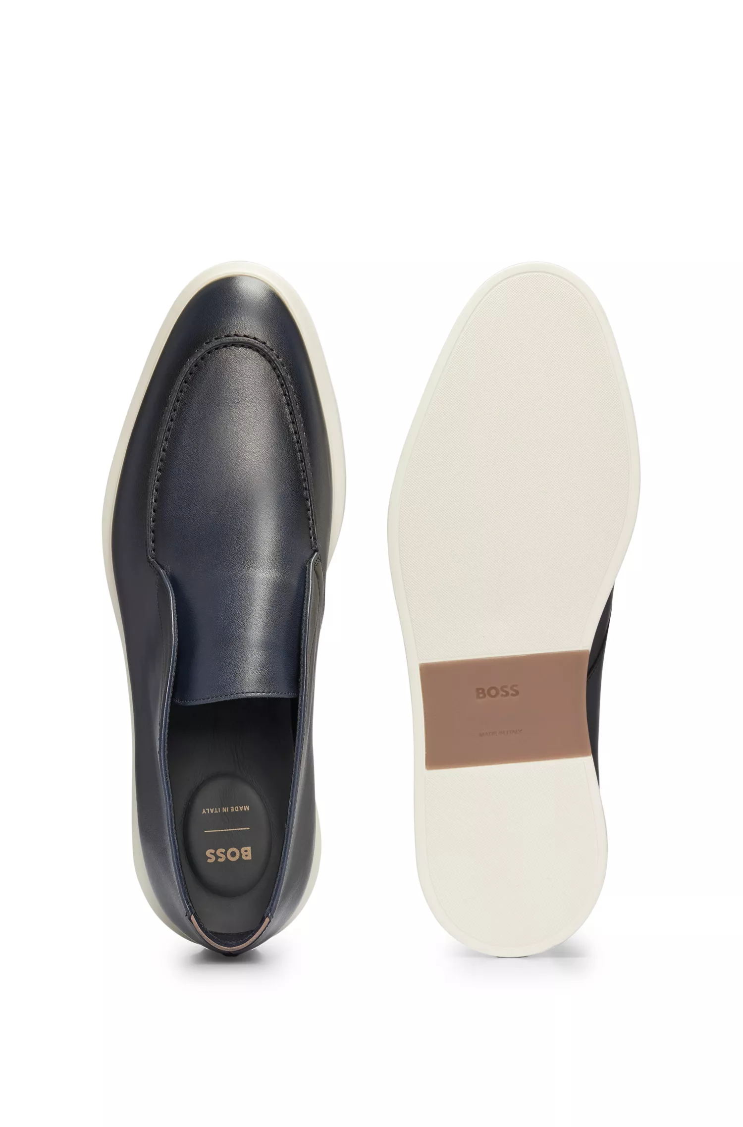 Botas desert BOSS pretas, fabricadas na Itália, em couro.
