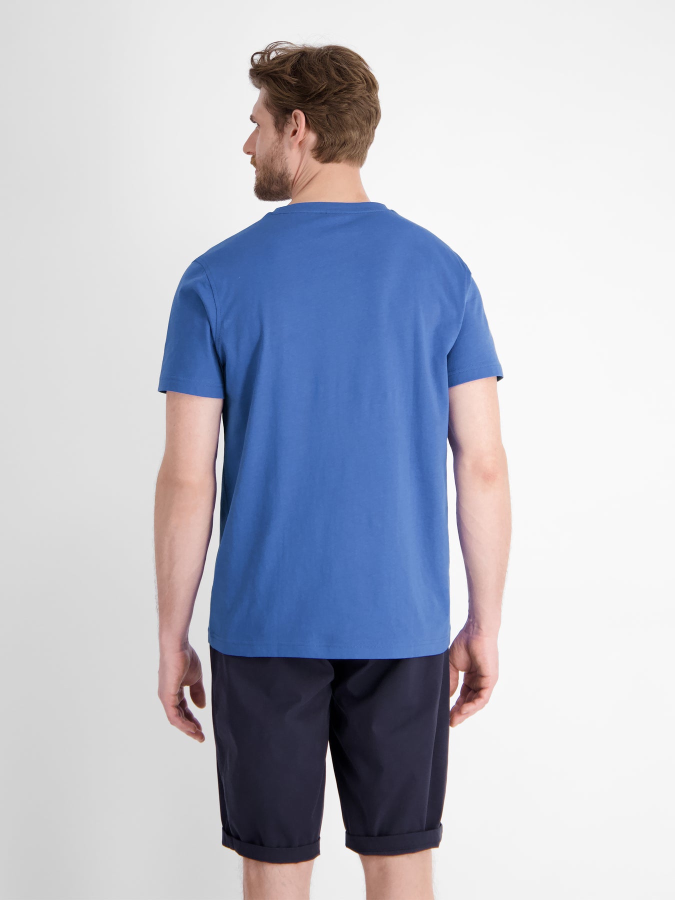 Basic T-Shirt mit Logostitch, unifarben