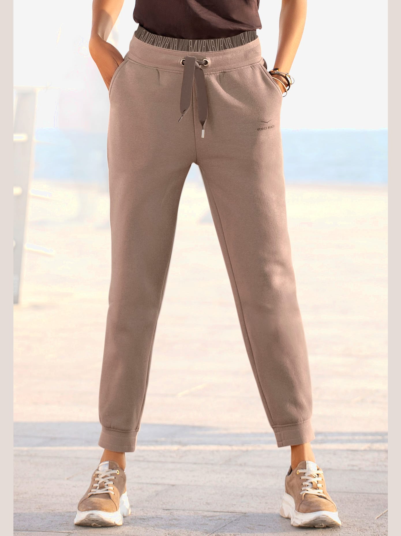 Pantalon molletonné empiècement imprimé à la ceinture