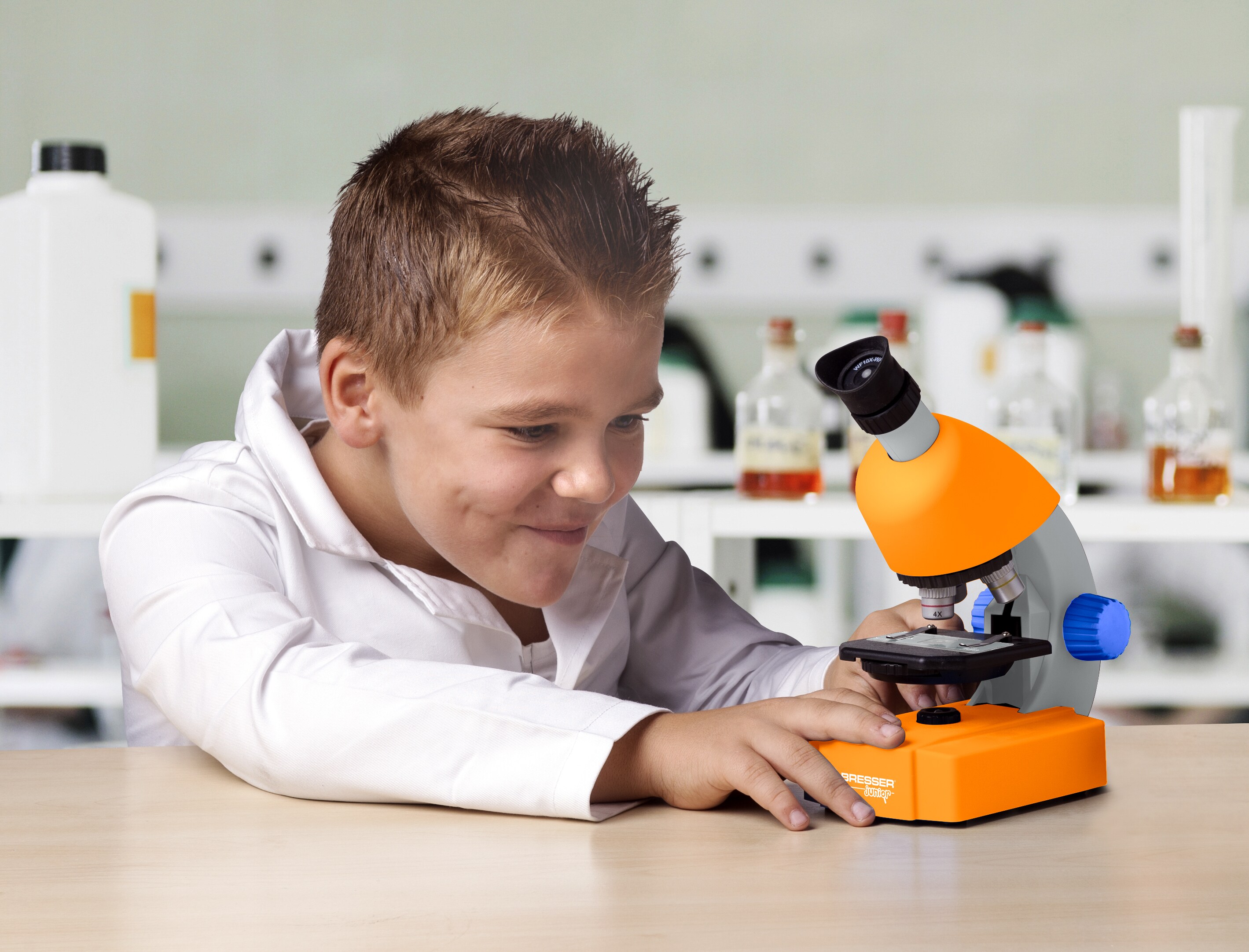 BRESSER JUNIOR Kindermikroskop mit Zoomokular 40x-640x Vergrößerung