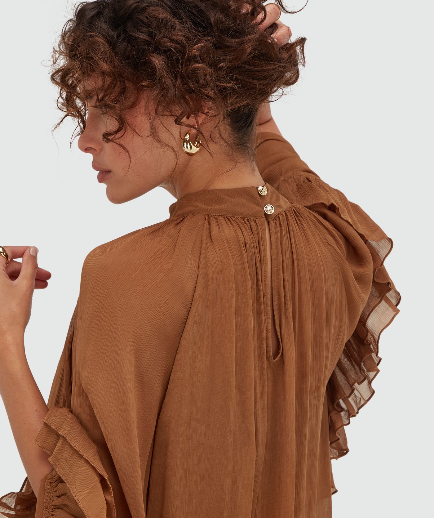 JV-OIVA oversized top met ruffle details - mocha brown