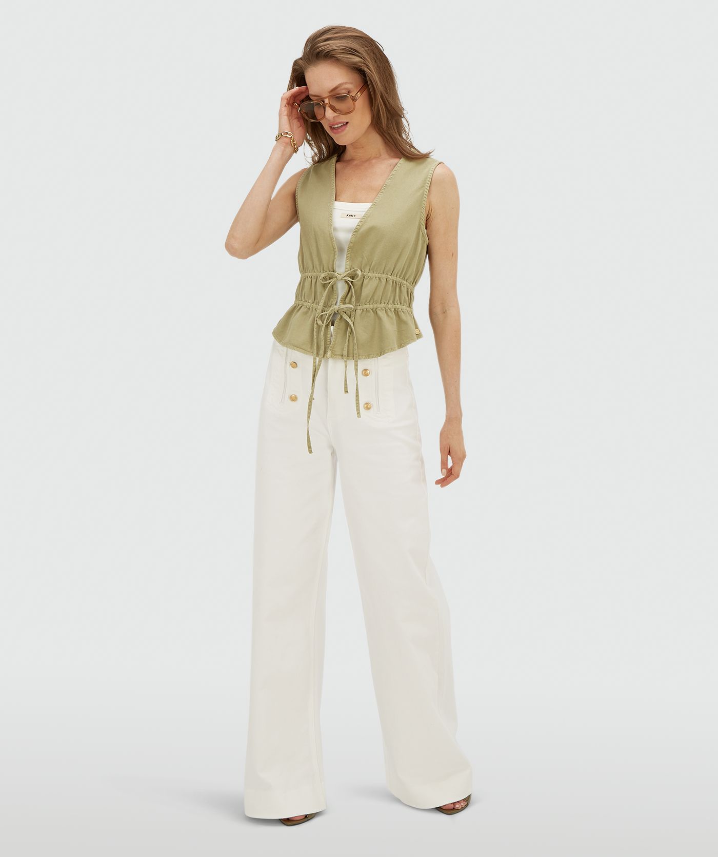JV-SEA getailleerde top met peplum - dark pistachio