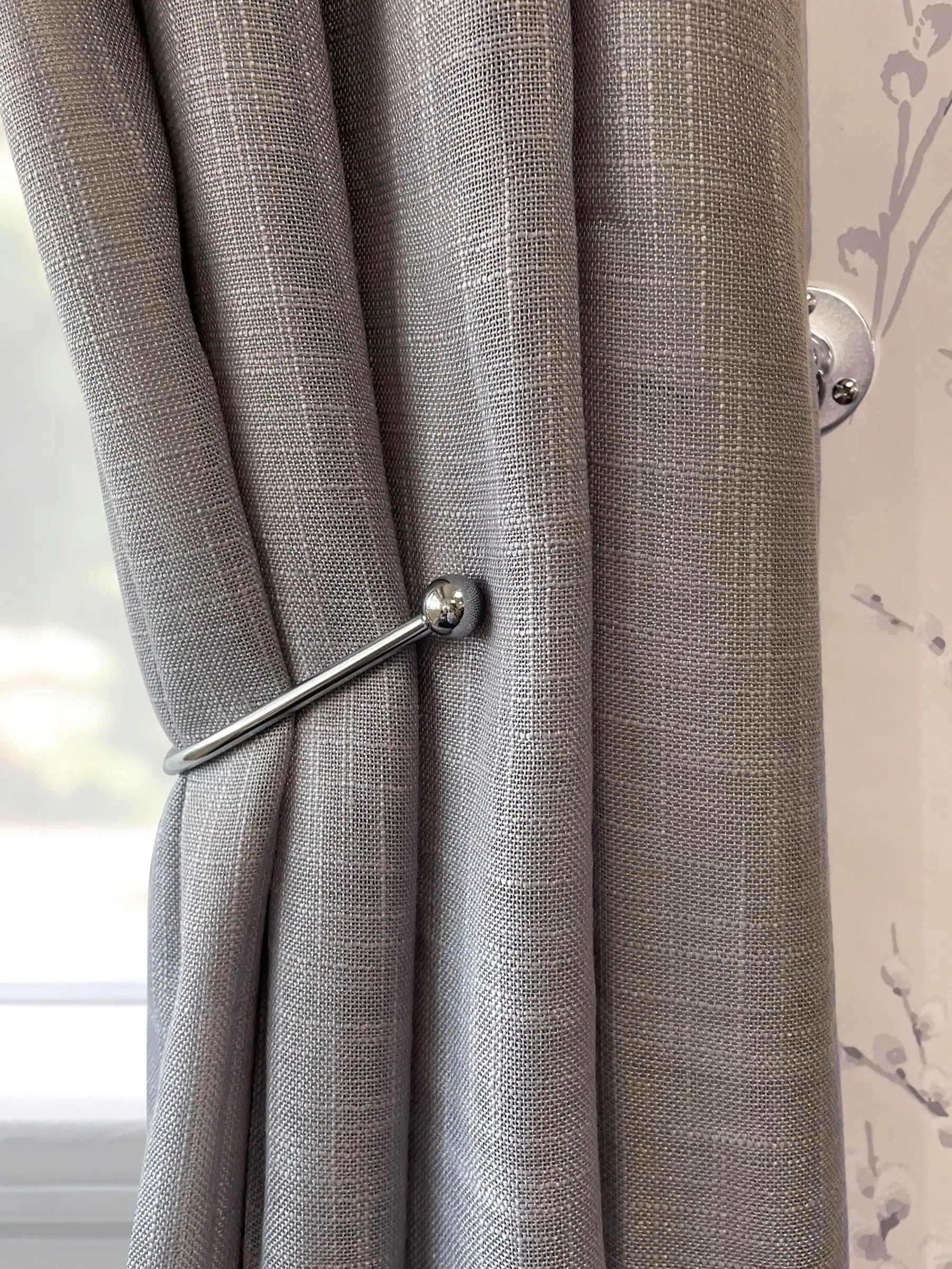 Laura Ashley Set of 2 Swing Curtain Holdbacks