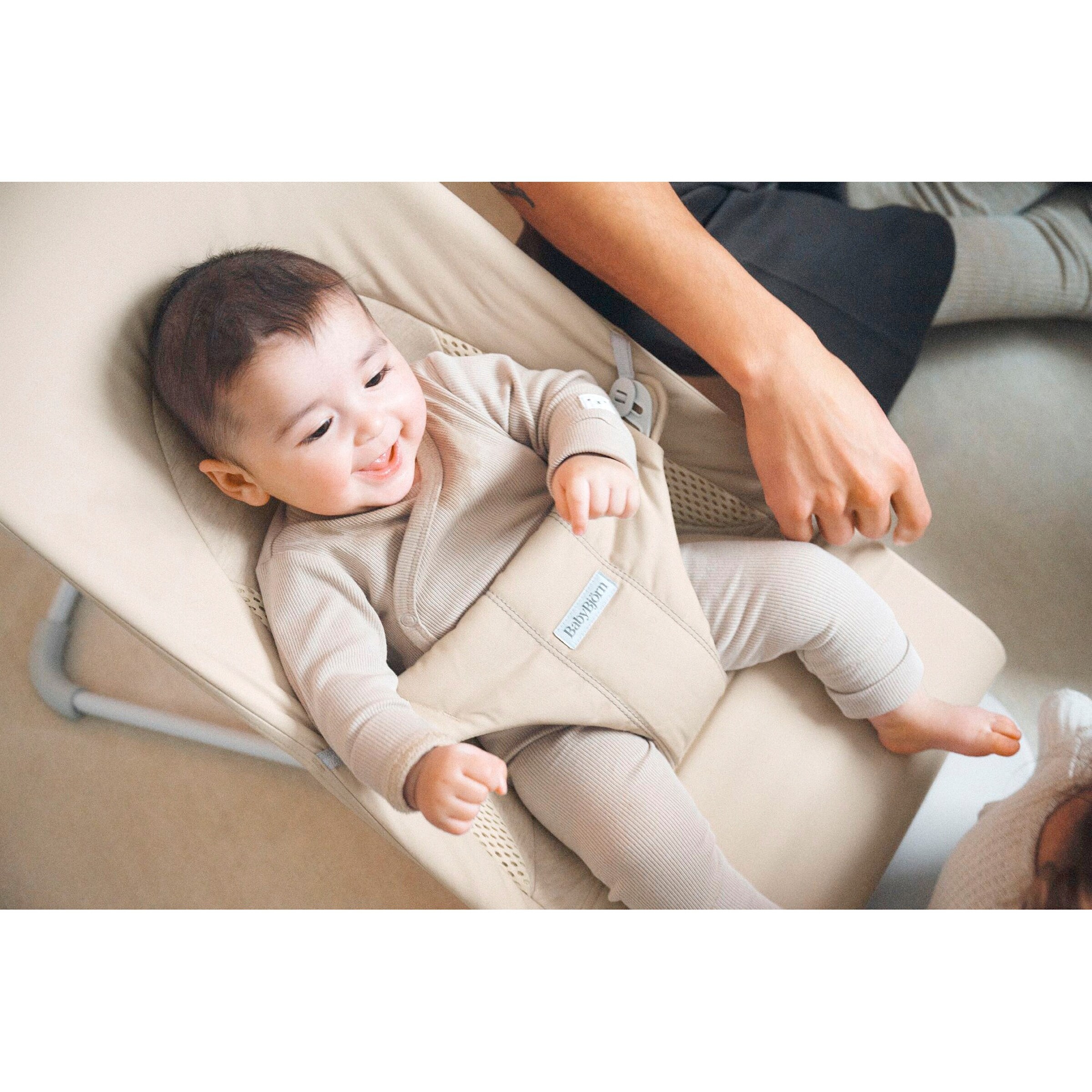 BabyBjörn Babywippe Balance Soft Tri-Fabric beige