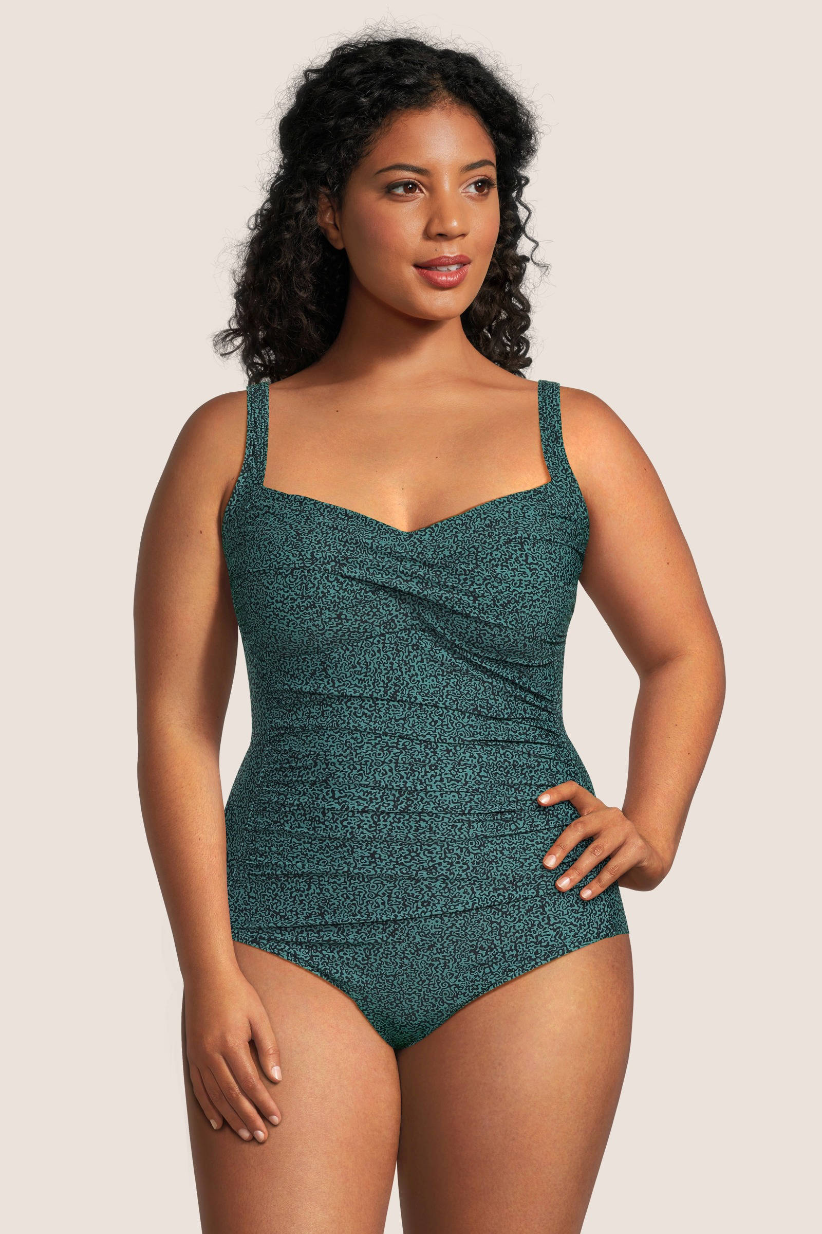 BEACHWAVE corrigerend badpak groen/zwart