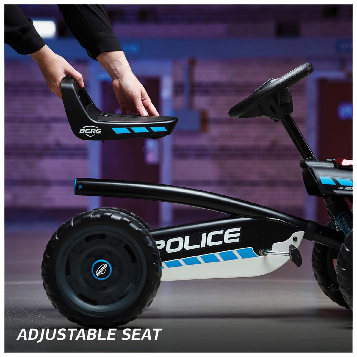 Bergtoys Berg Pedal Gokart Buzzy Police