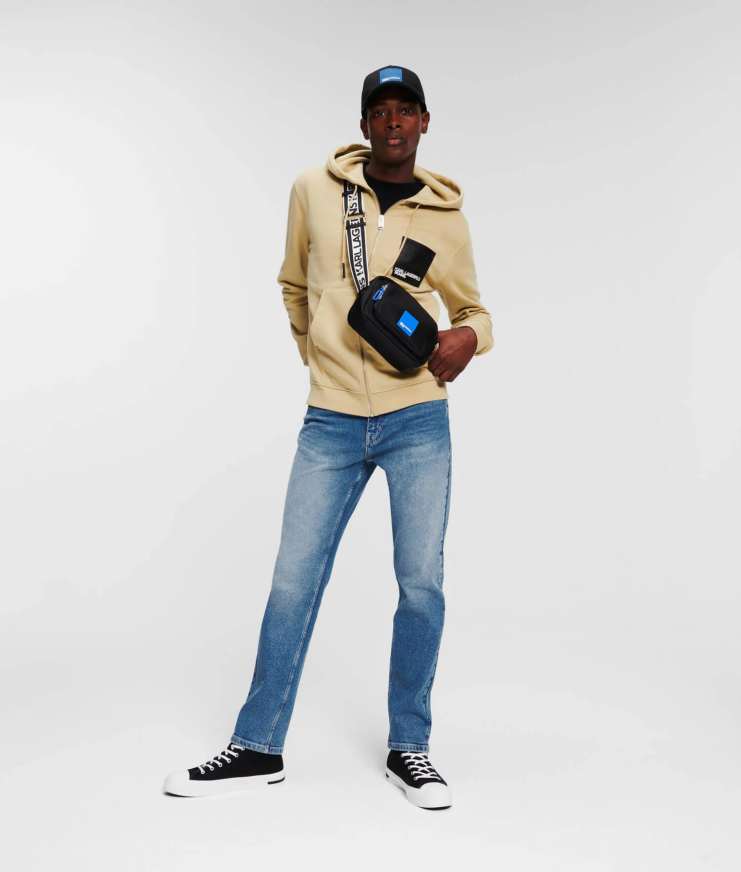 JEAN SLIM À POCHE AVEC LOGO KLJ
