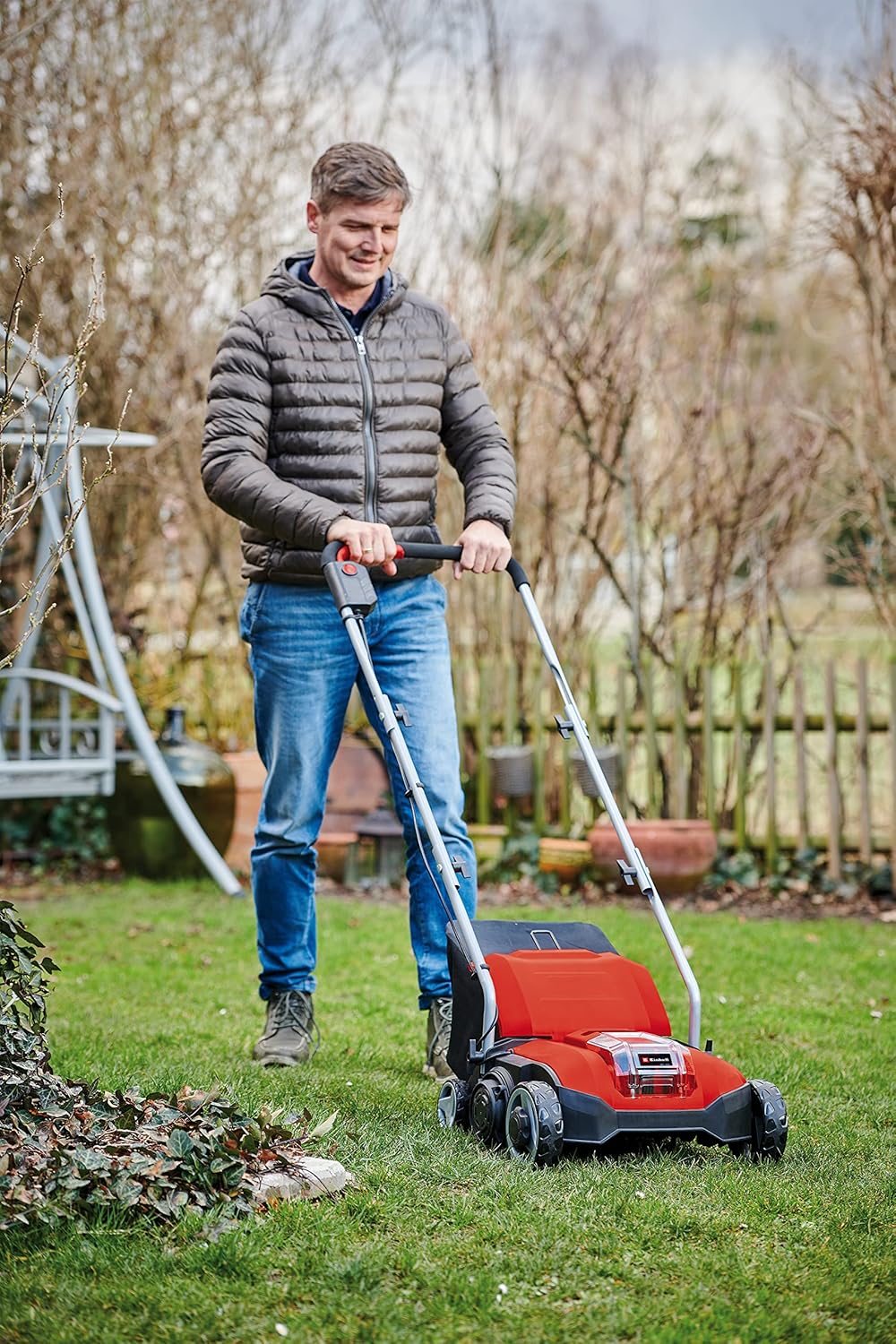 Einhell Akku-Vertikutierer GC-SC 18/28 Li-Solo Power X-Change (Li-Ion, 18 V, bürstenloser Elektromotor, 28cm Messerwalze, 3-stufige Arbeitstiefeneinstellung, ohne Akku & ohne Ladegerät)