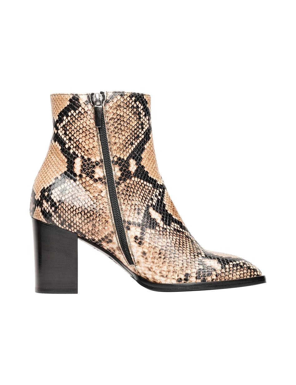 BOOTS MIA AB
