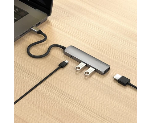 Satechi 4-i-1 USB-C Slim Multiport Adapter 4K