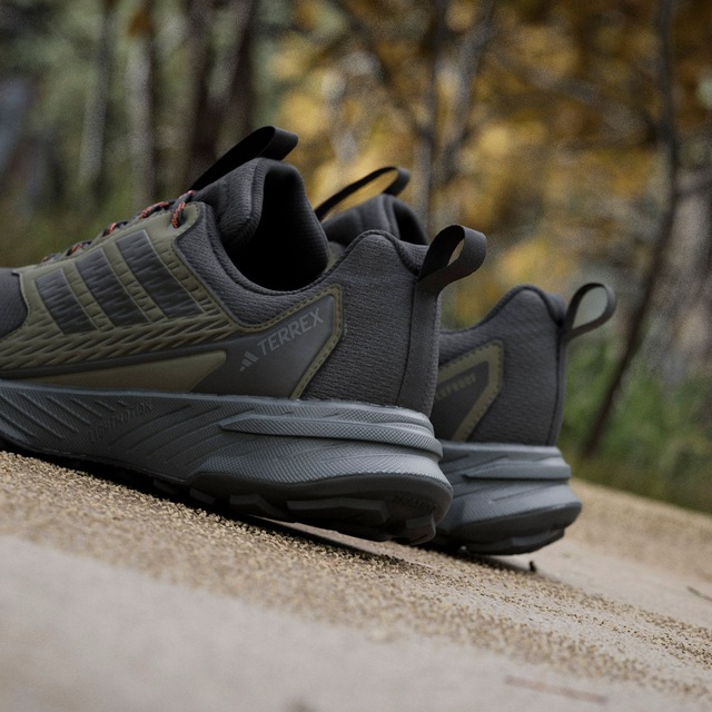 adidas TERREX Trailrunningschuh »TRACEFINDER 2 CLIMAPROOF«  Trail-Runningschuhe