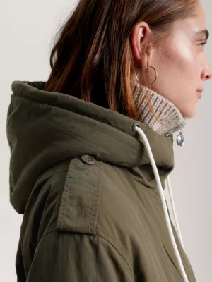 Parka longa e relaxada com capuz forrado de pelúcia