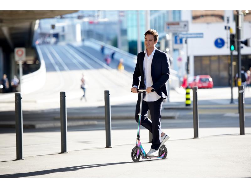 Micro Mobility Kickboard Classic Neochrome Klappbarer Scooter