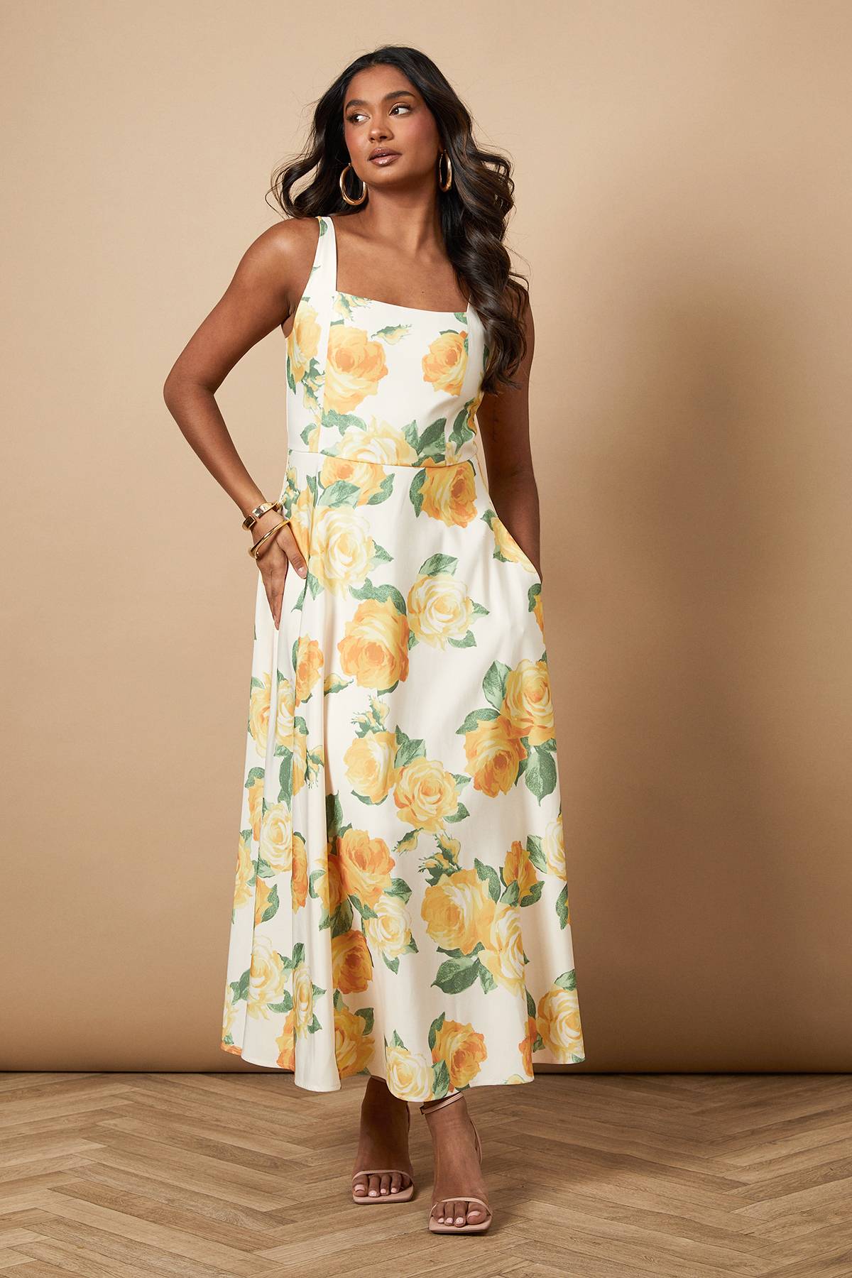 Oasis Robe Maxi à Col Carré Fleurie