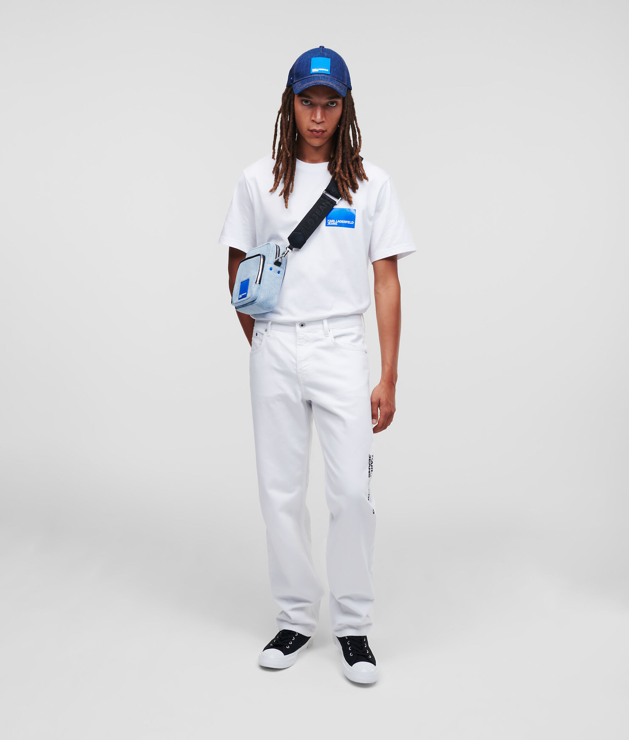 JEAN DROIT BLANC AVEC LOGO KLJ