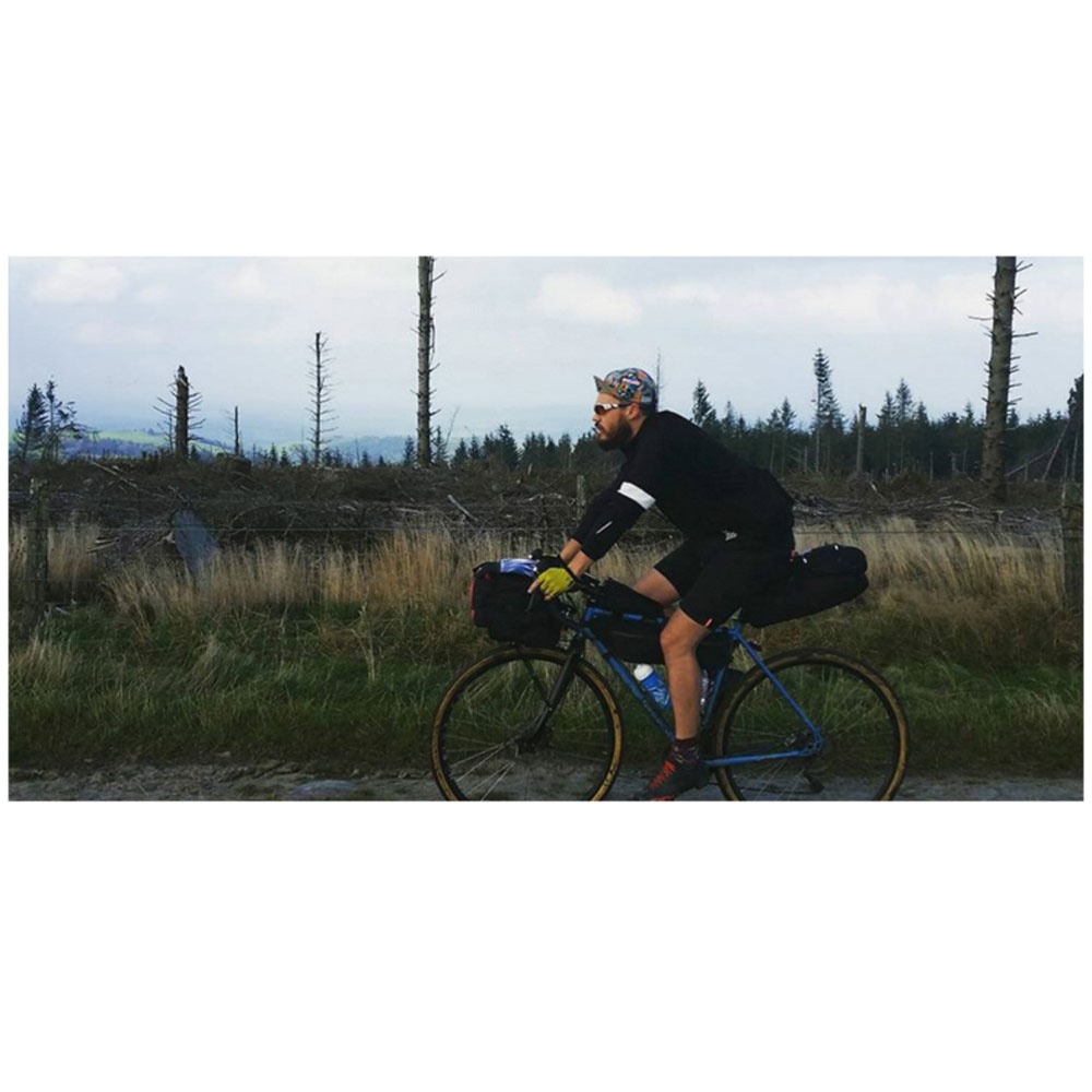 (10L) Wasserfeste Universal Gravel Bike Satteltasche für das Fahrrad / Velo - Schwarz