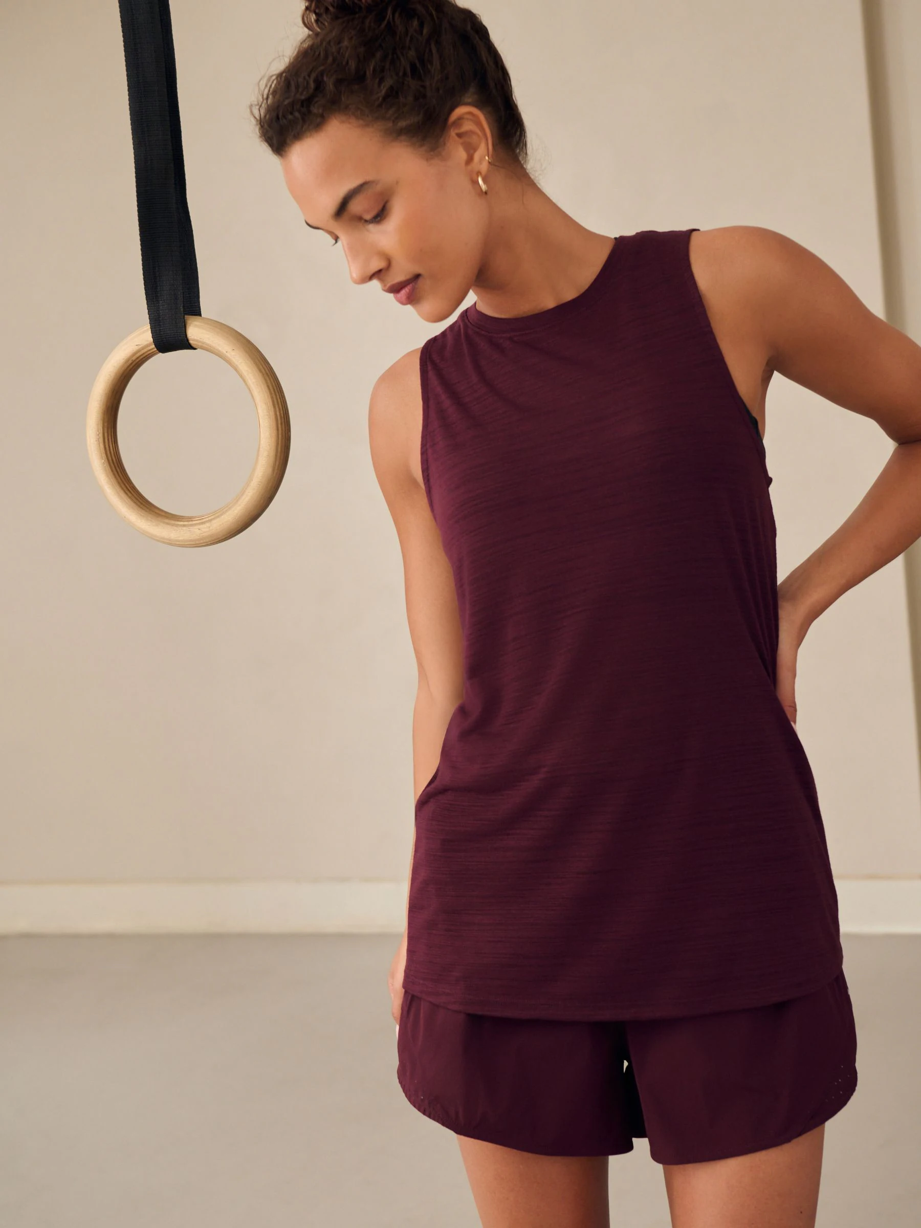Bordeauxrood - Actieve lichtgewicht open rug tanktop