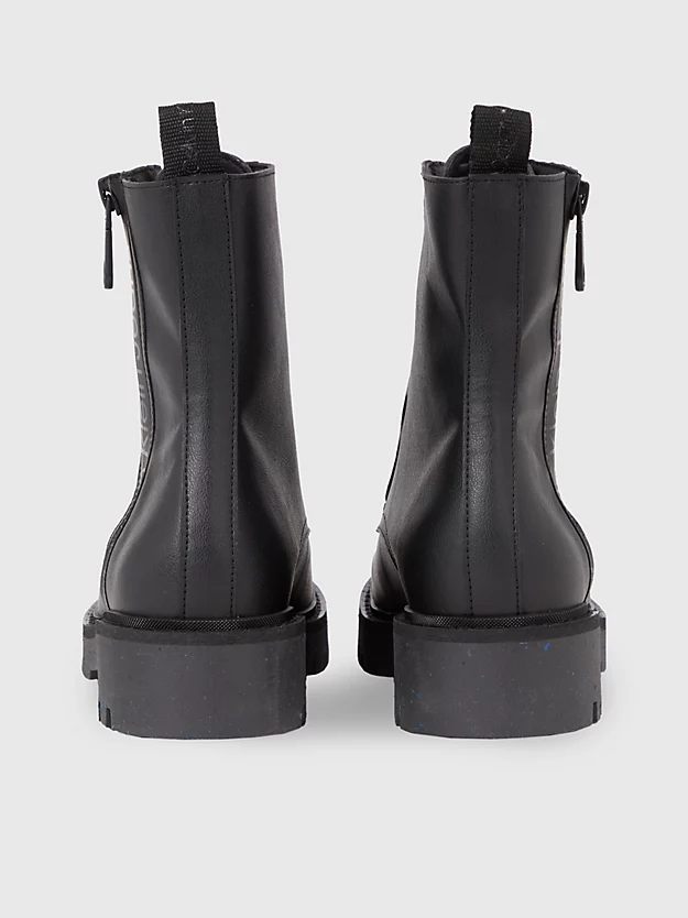 Botas de couro sintético