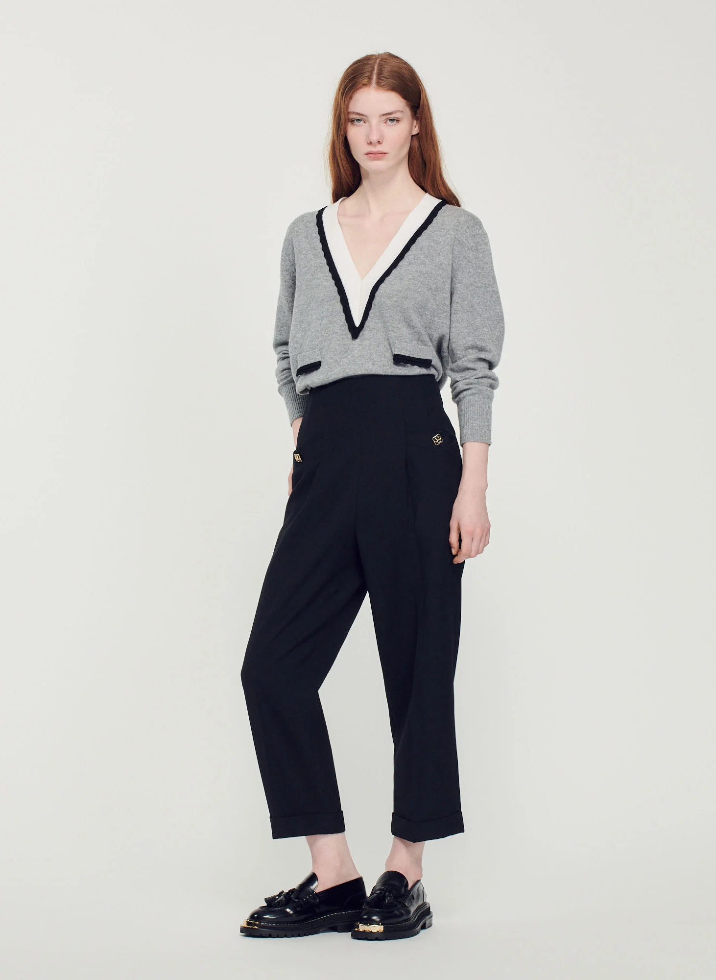 Pull col V contrasté en laine mélangée| Gris