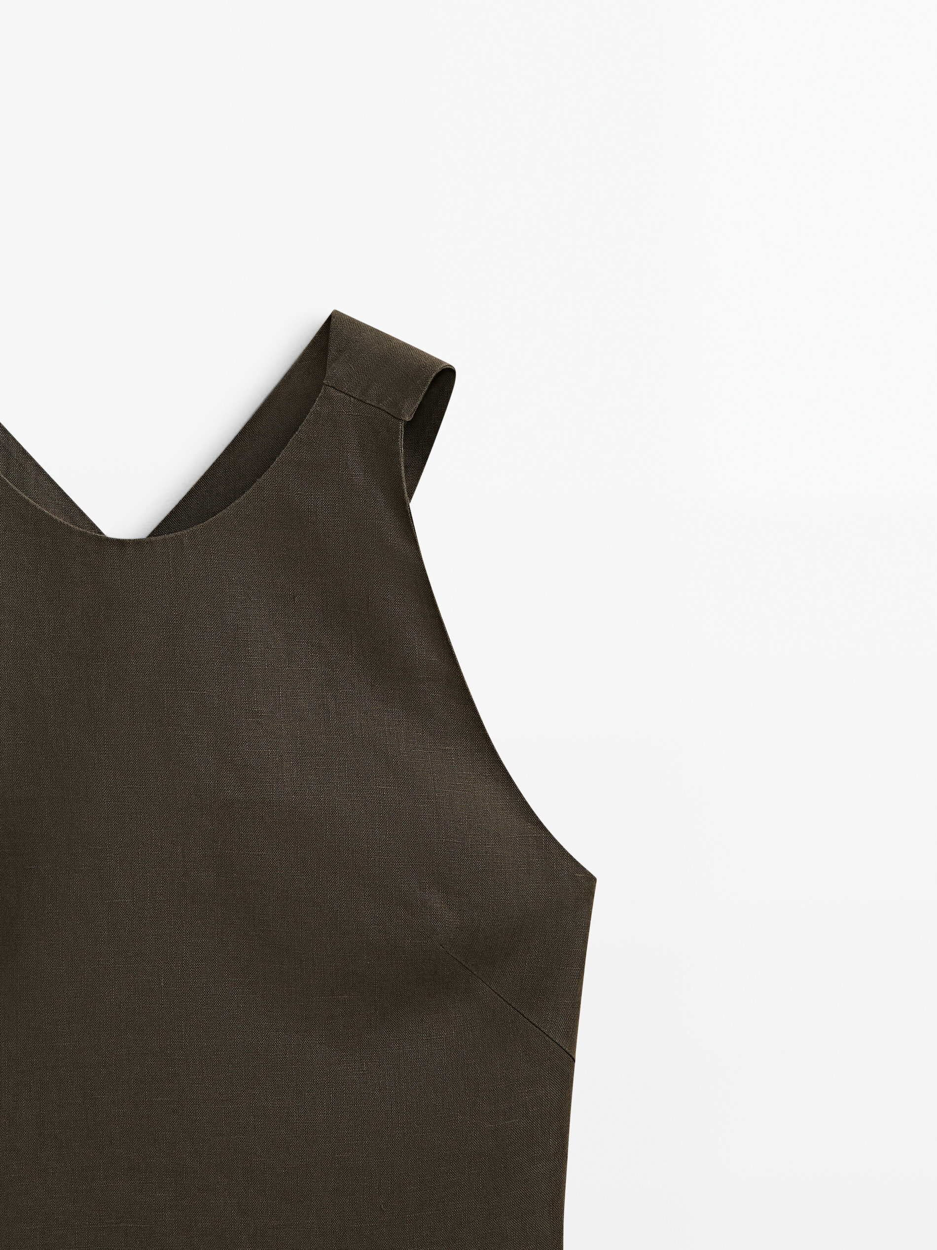 Blusa de linho com costas cruzadas - CAQUI