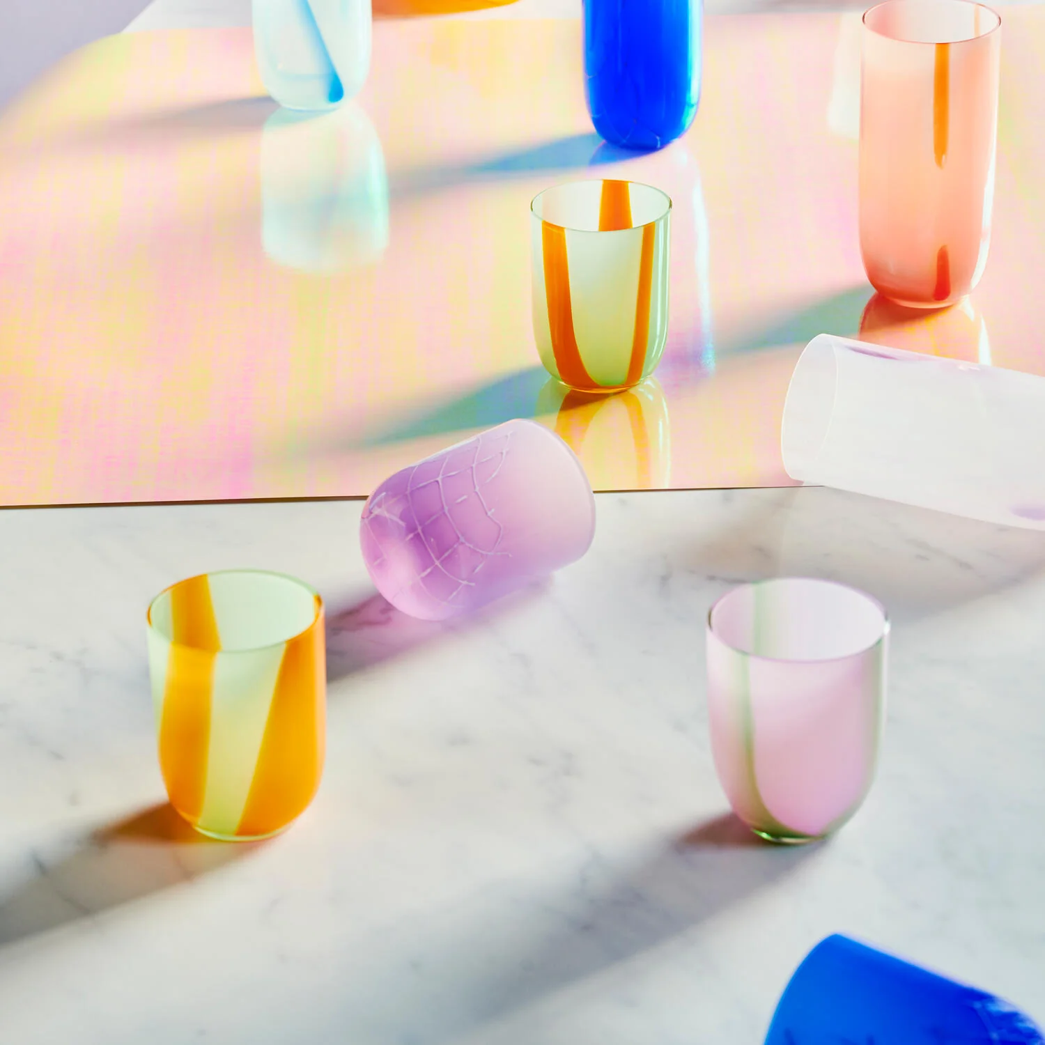 Kodanska  Flow Tumbler glas, Purple/Green Stripes - 25 cl.