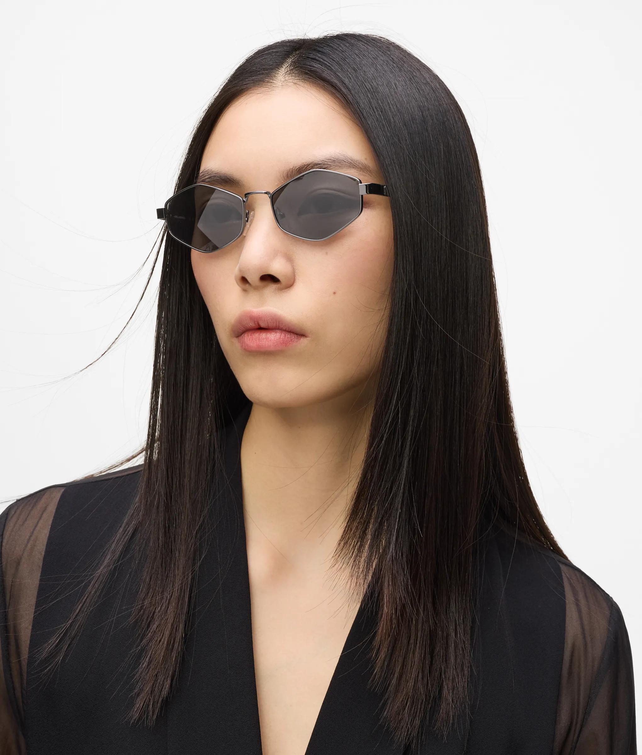 Zonnebrillen met geometrisch Monogram