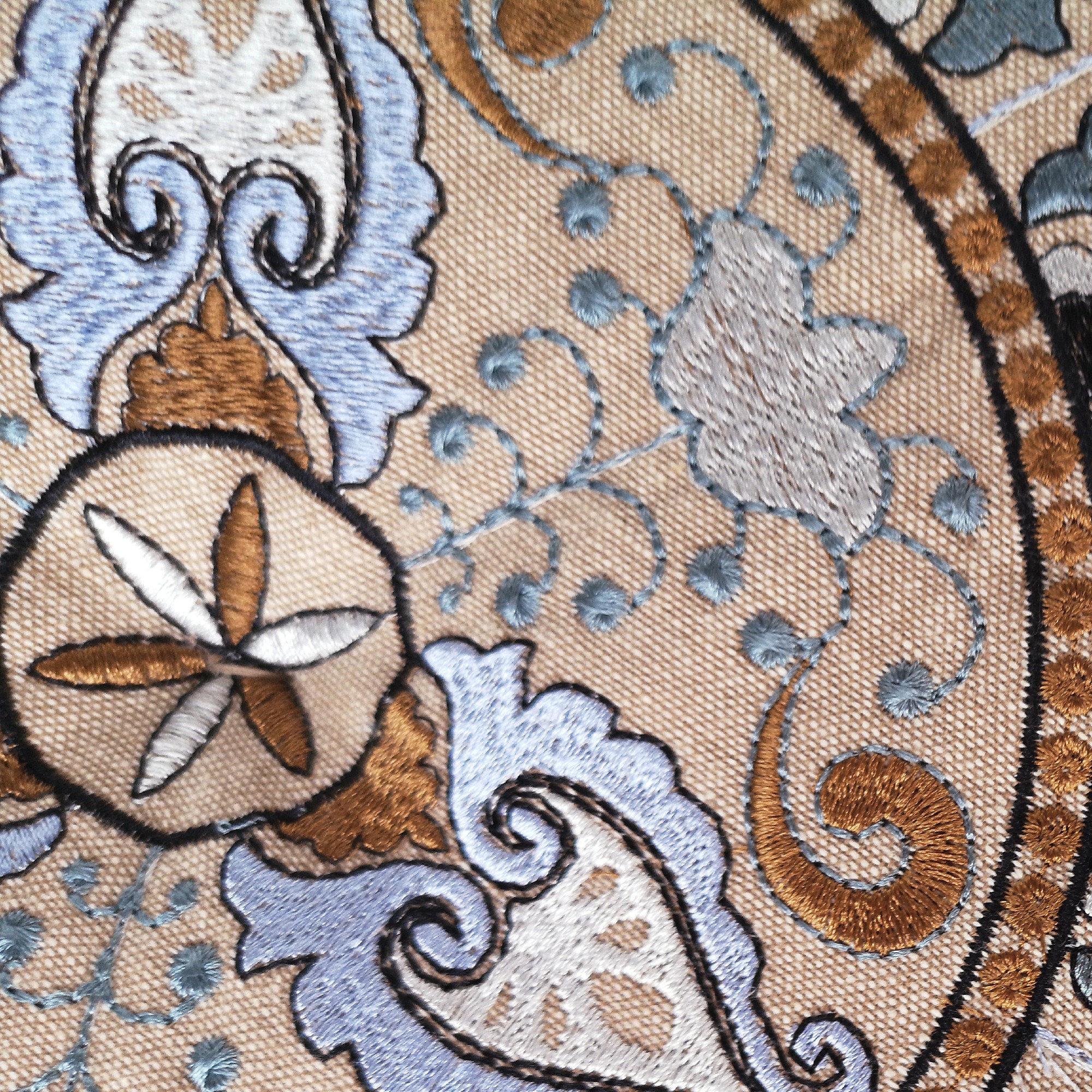 Sitzkissen 'Godala' mit Pompons, beige, multicolor, Ø 40 cm, H 5 cm von fischer's lagerhaus